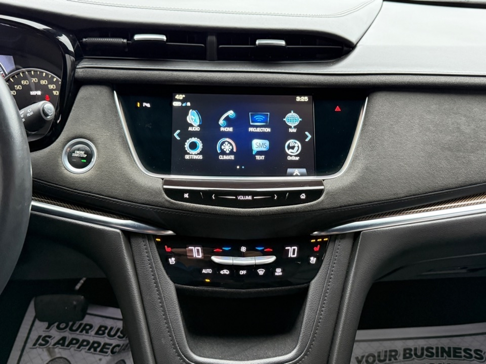 2018 Cadillac XT5 Platinum, 39218, Photo