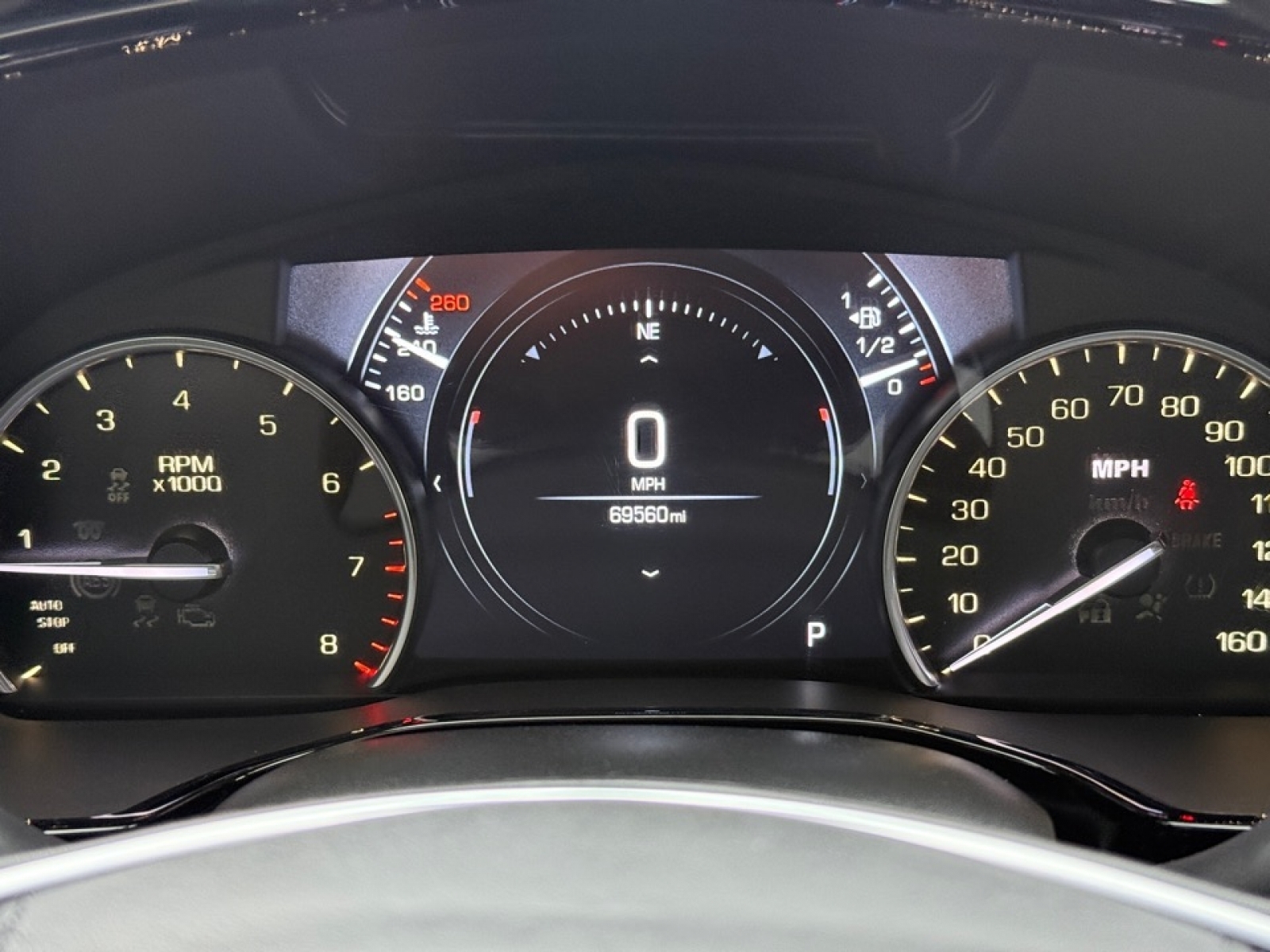 2018 Cadillac XT5 Platinum, 39218, Photo