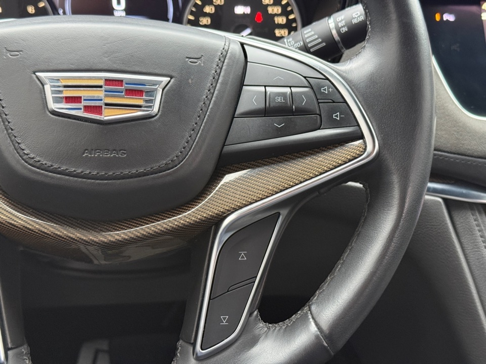 2018 Cadillac XT5 Platinum, 39218, Photo