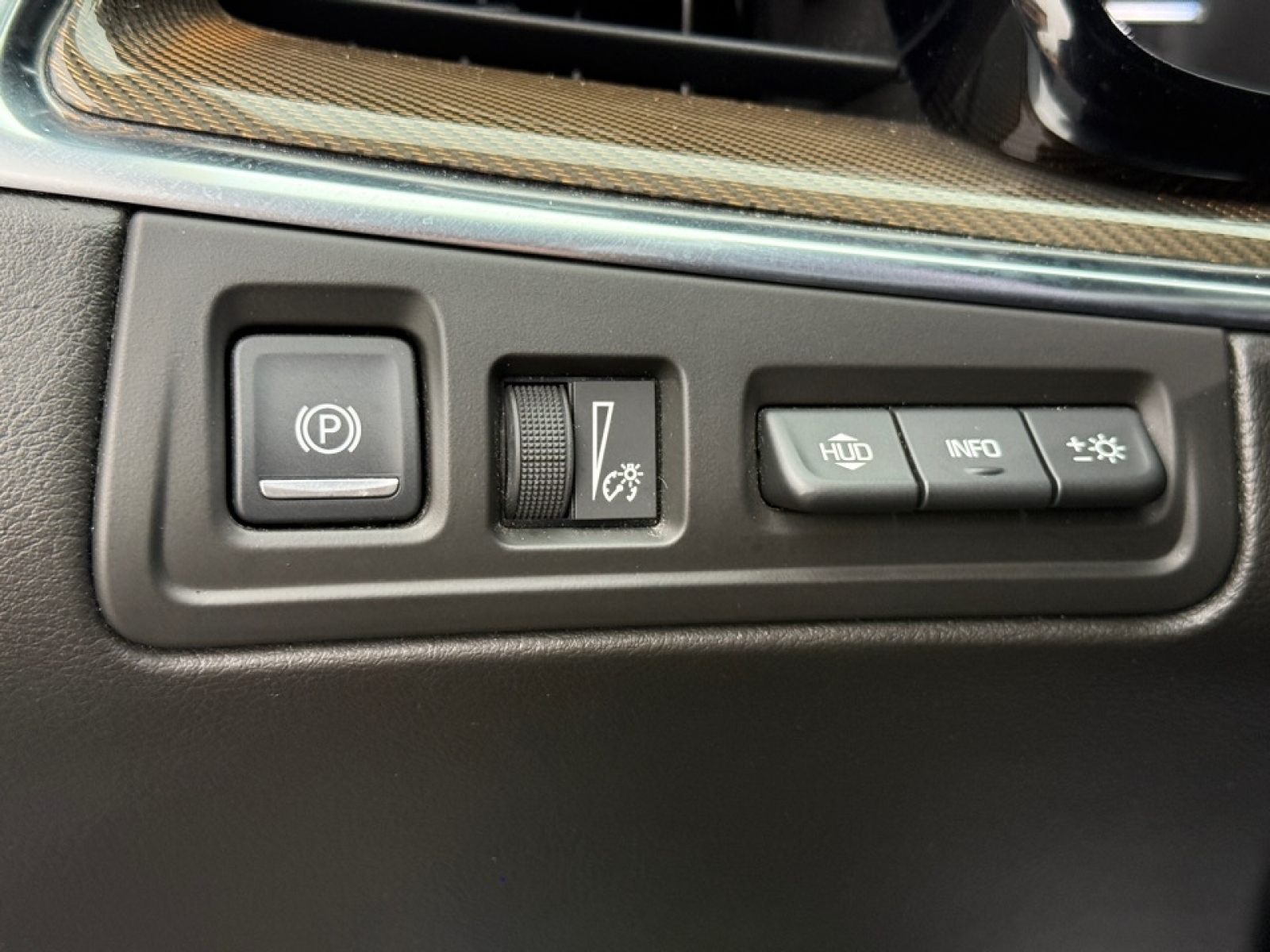 2018 Cadillac XT5 Platinum, 39218, Photo