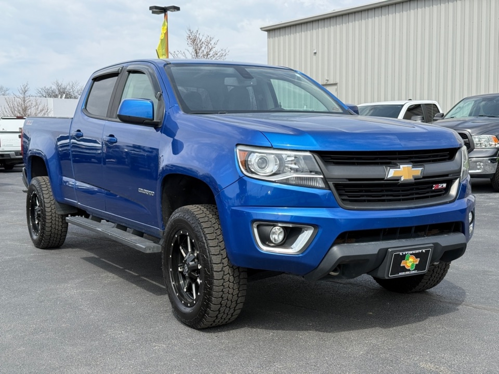 2018 Chevrolet Colorado Z71 photo 2