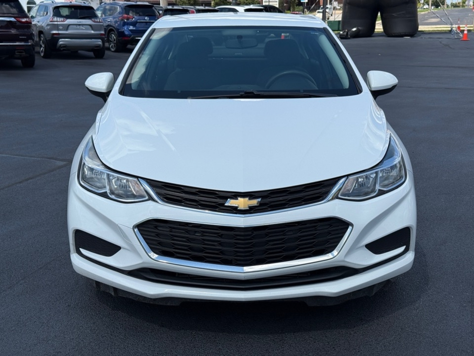 2018 Chevrolet Cruze L photo 3