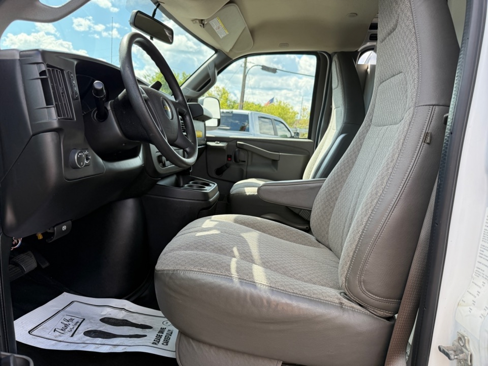 2018 Chevrolet Express 2500 Work Van, 38741, Photo