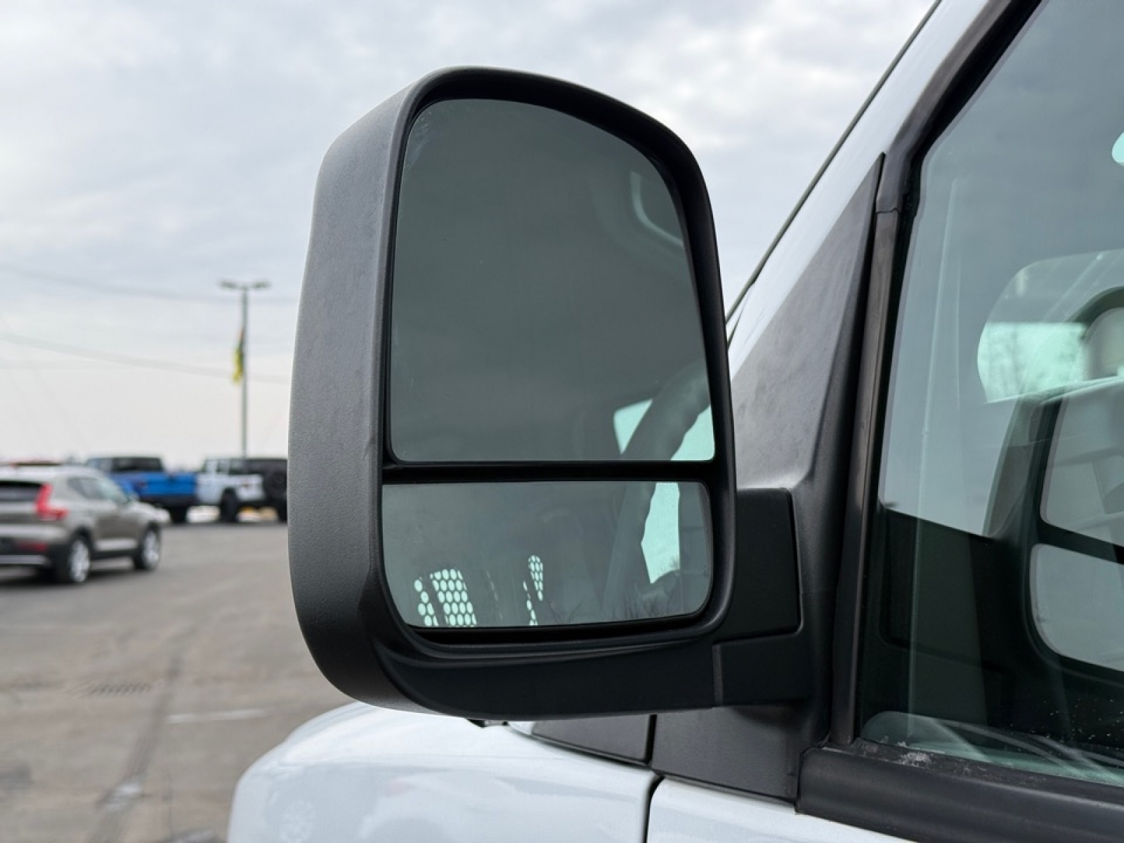 2018 Chevrolet Express 2500 Work Van, 39355, Photo