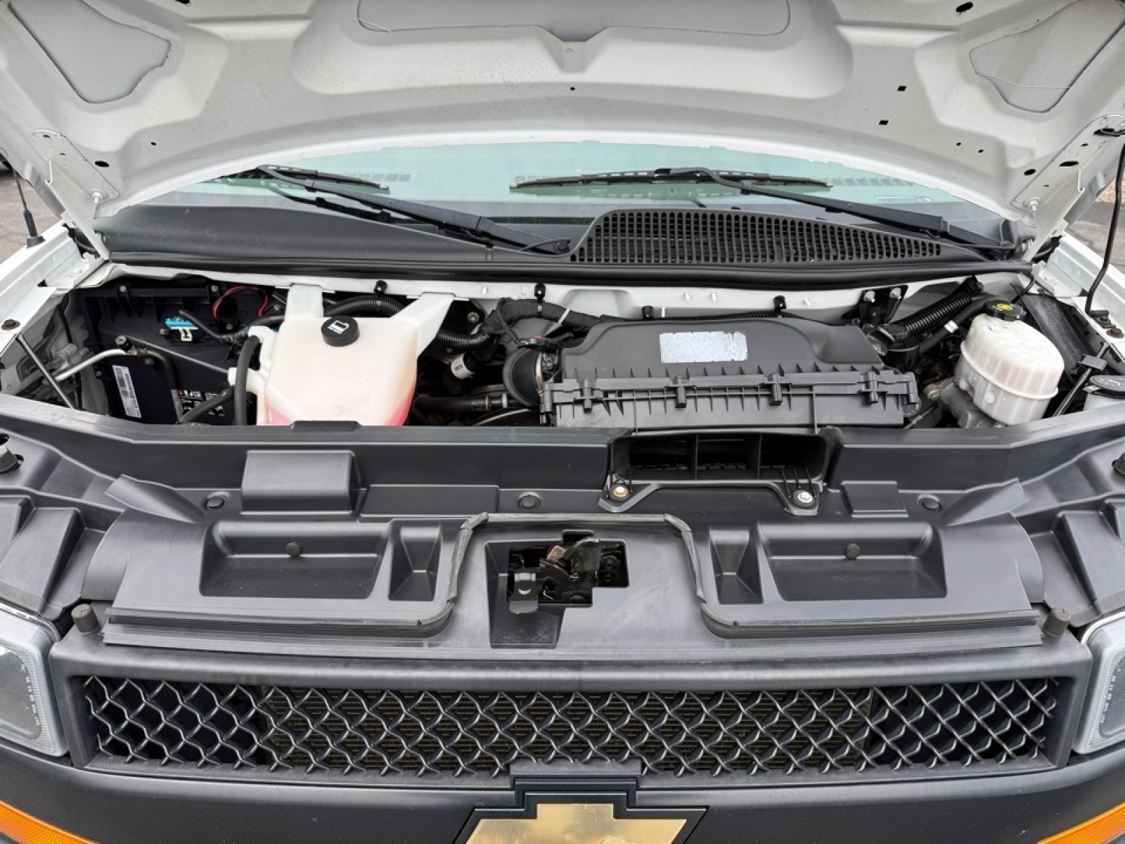 2018 Chevrolet Express 2500 Work Van, 39355, Photo