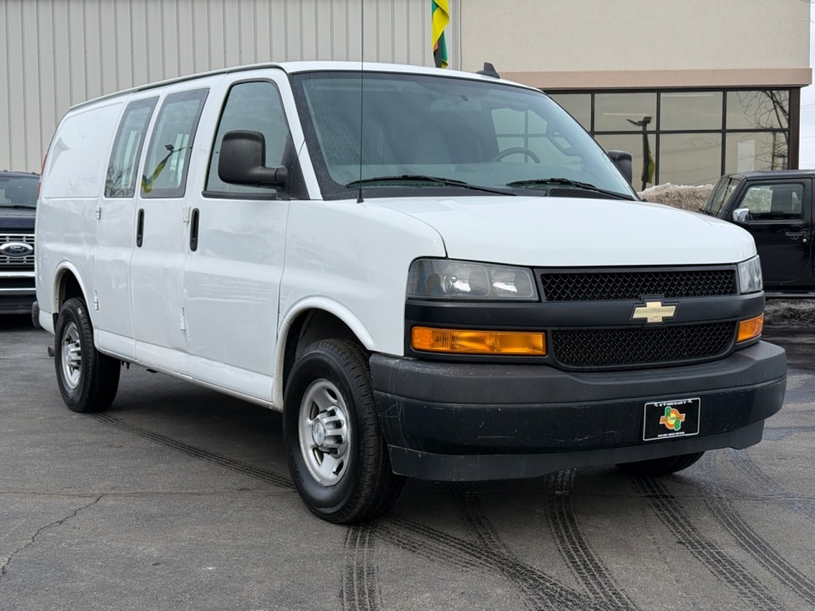 2018 Chevrolet Express 2500 Work Van, 39355, Photo