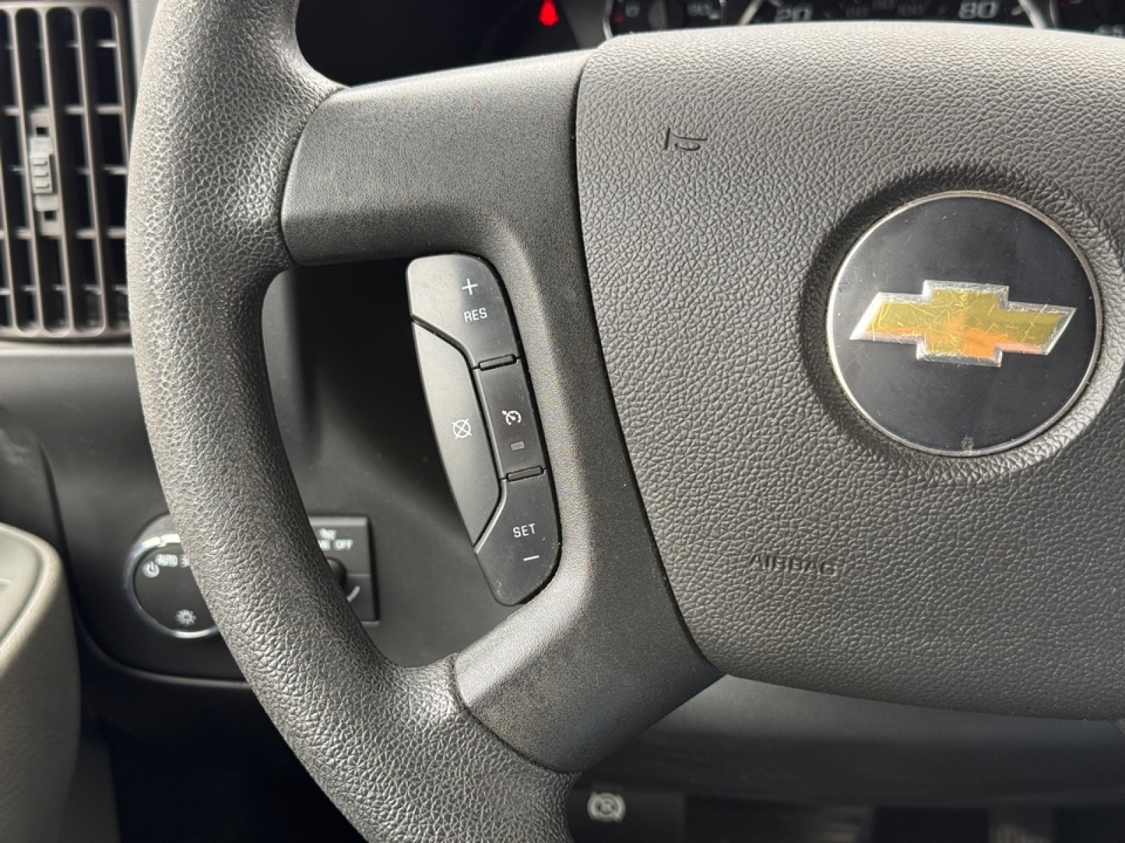 2018 Chevrolet Express 2500 Work Van, 39355, Photo