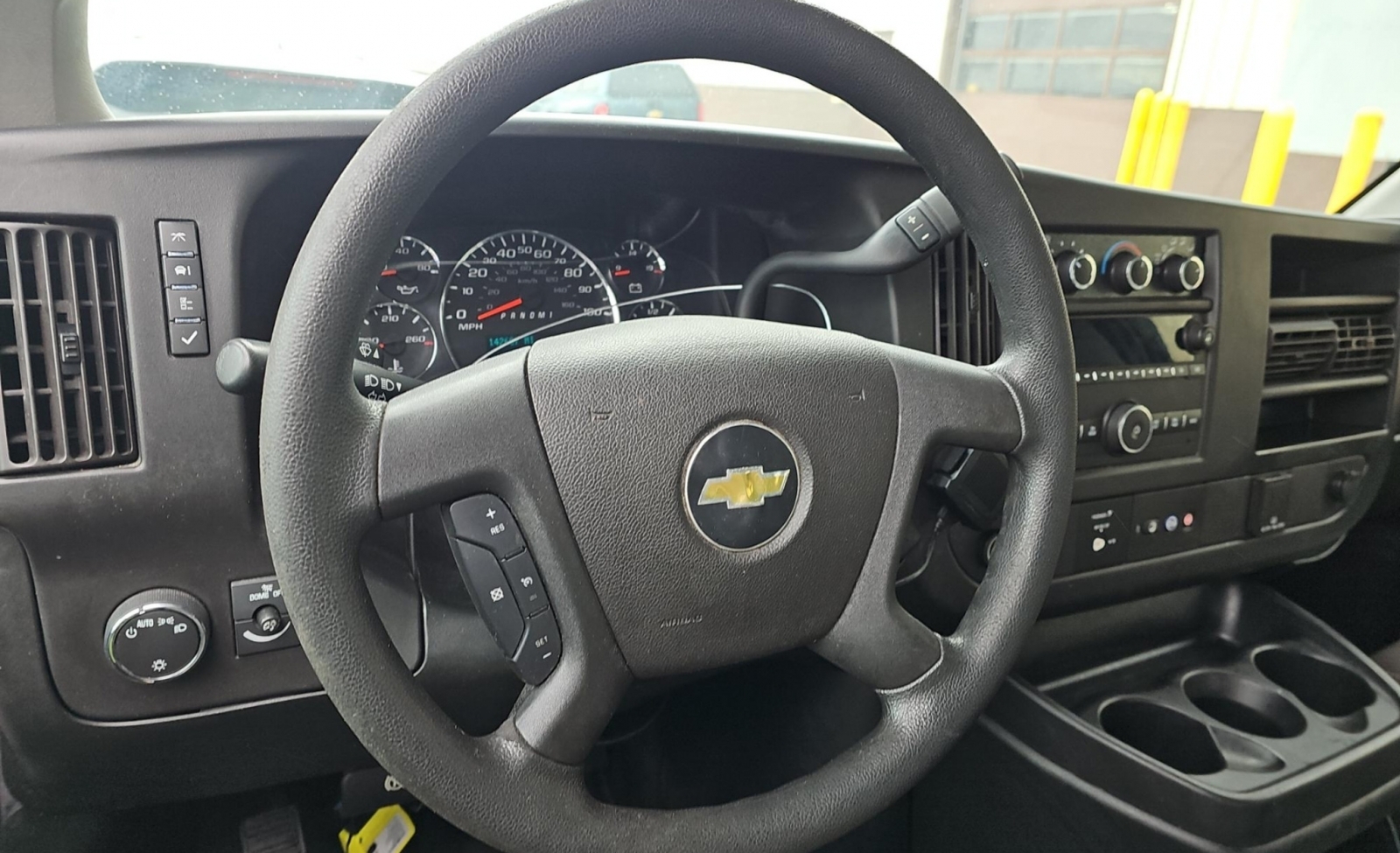 2018 Chevrolet Express 2500 Work Van, 39747, Photo