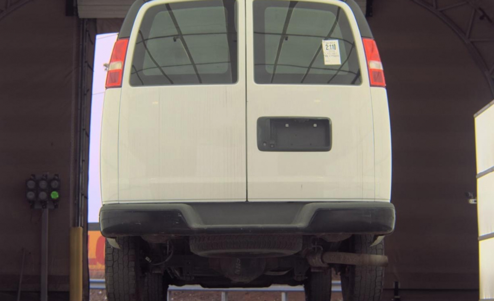 2018 Chevrolet Express 2500 Work Van, 39747, Photo