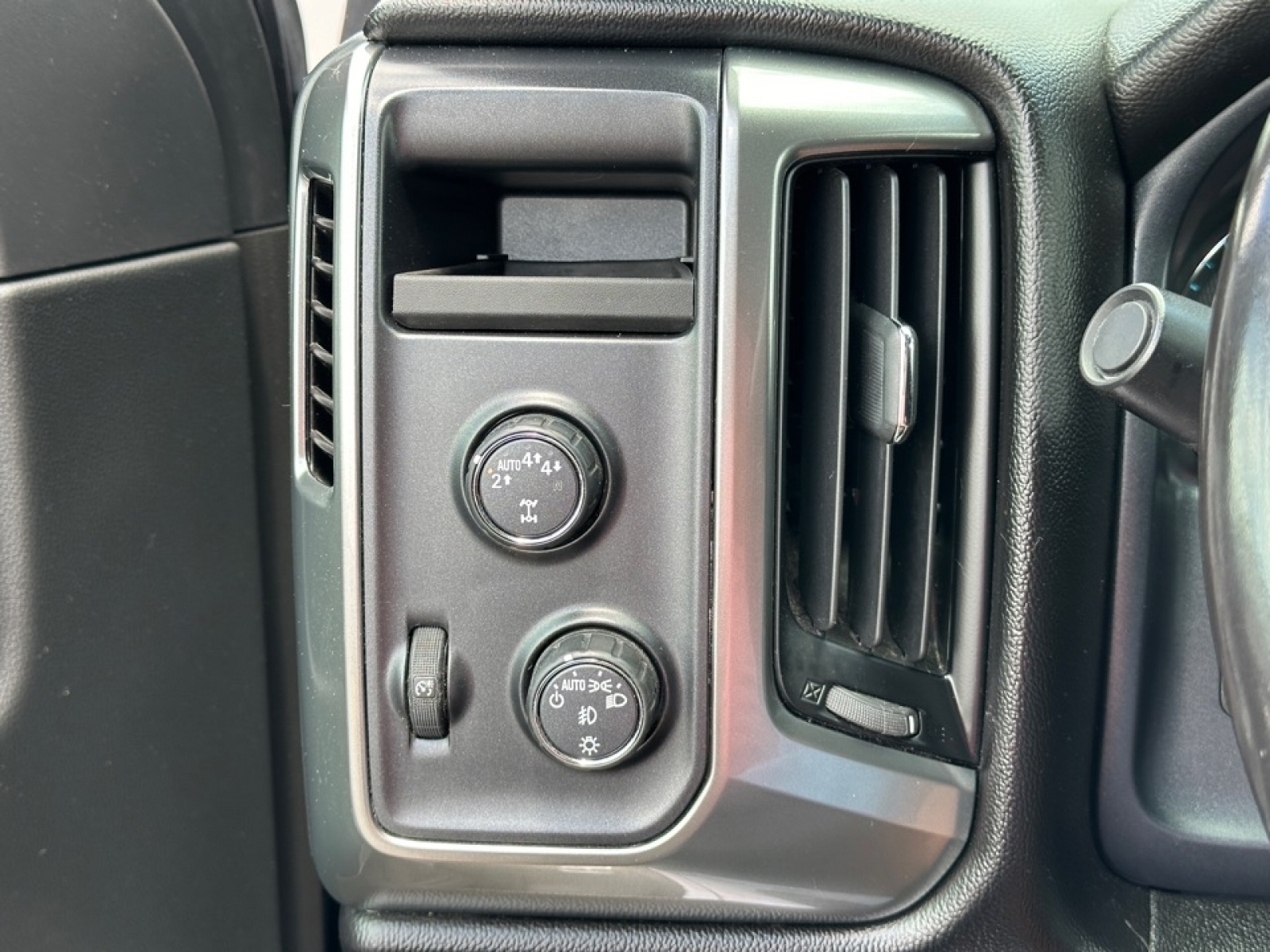 2018 Chevrolet Silverado 1500 LT, 36968, Photo