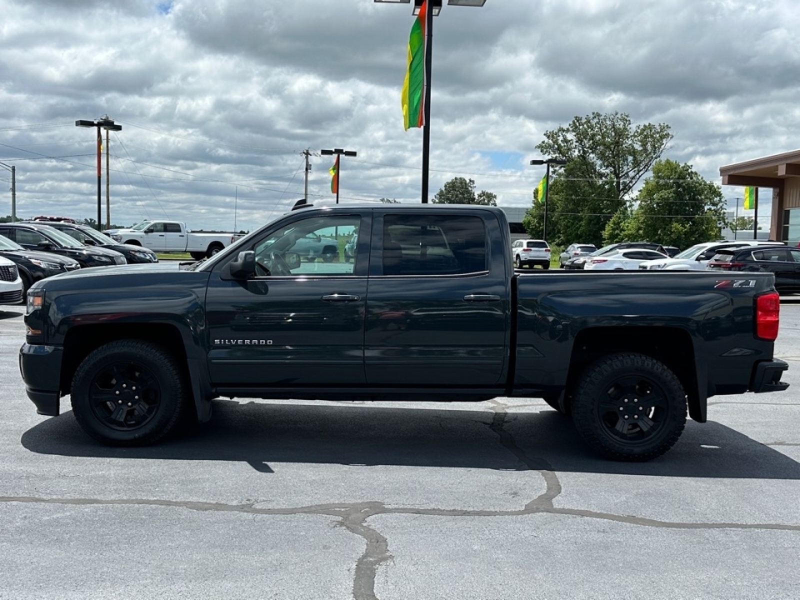2018 Chevrolet Silverado 1500 LT, 36968, Photo