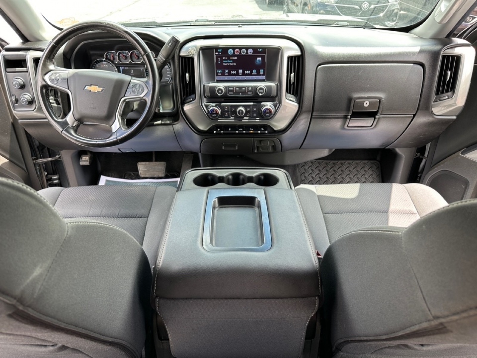 2018 Chevrolet Silverado 1500 2LT, 39153B, Photo