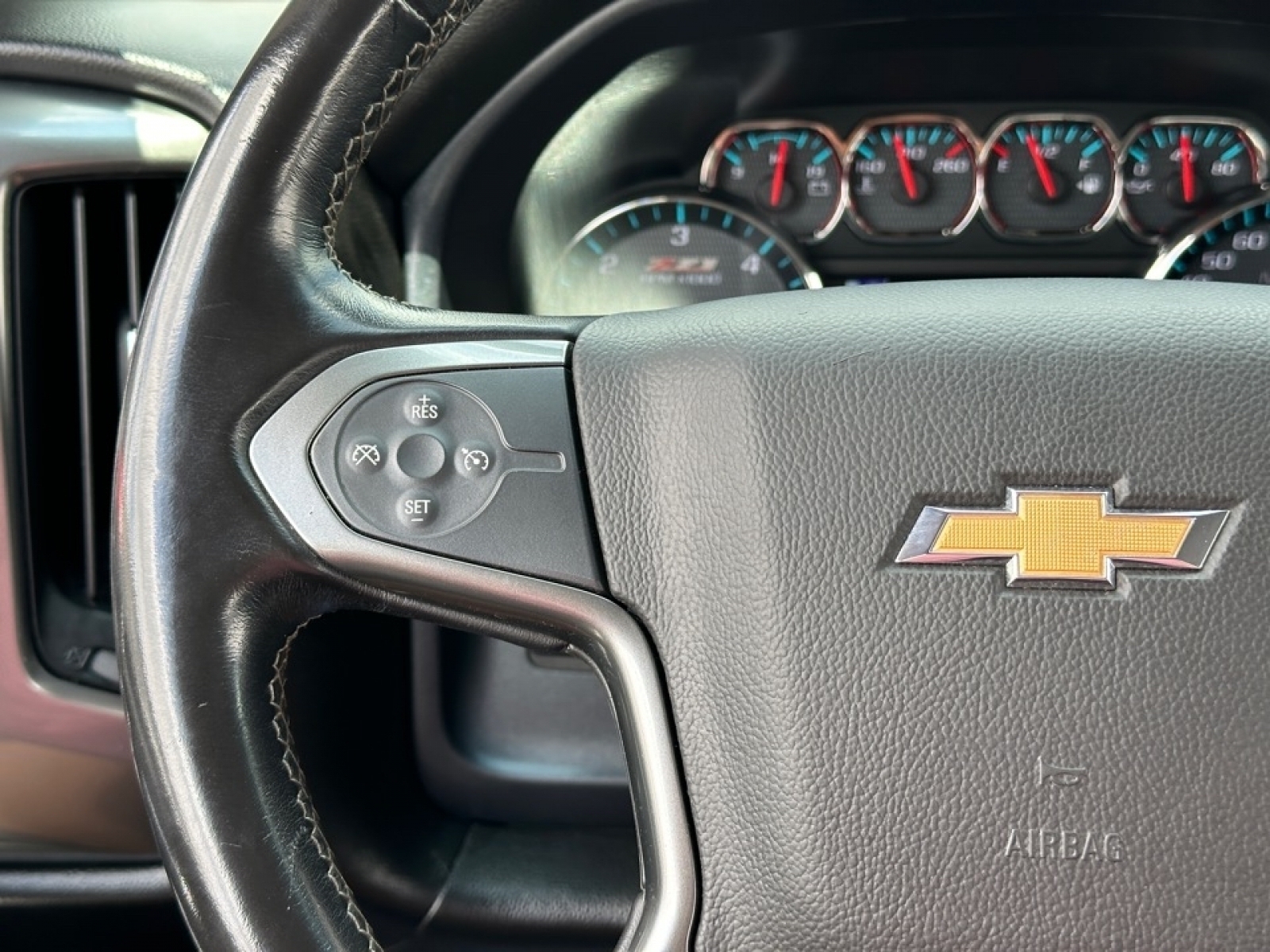 2018 Chevrolet Silverado 1500 2LT, 39153B, Photo