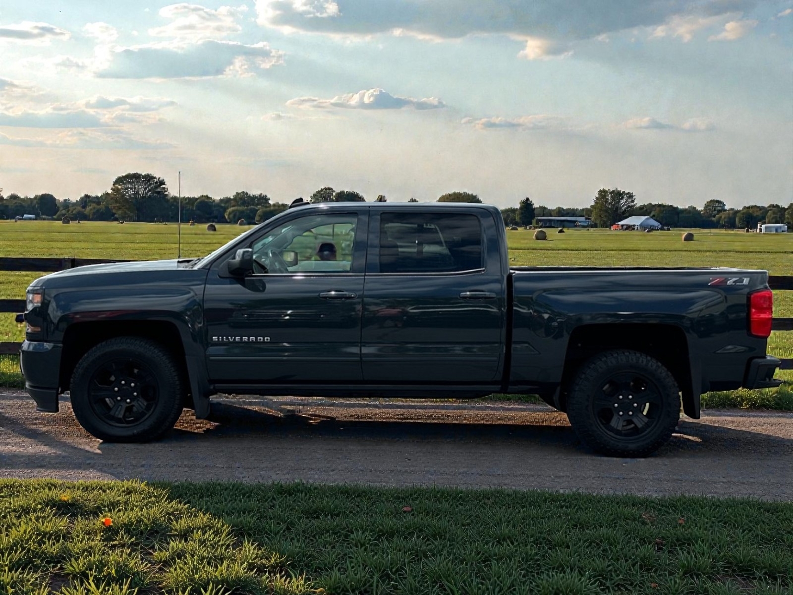 2018 Chevrolet Silverado 1500 2LT, 39153B, Photo