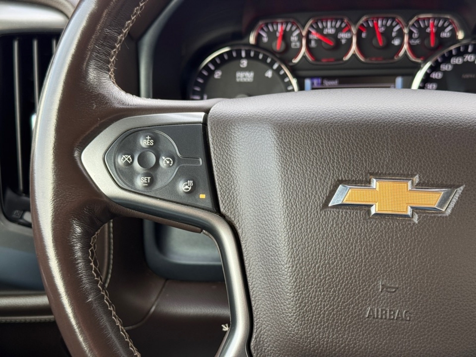 2018 Chevrolet Silverado 1500 2LZ, 39359, Photo