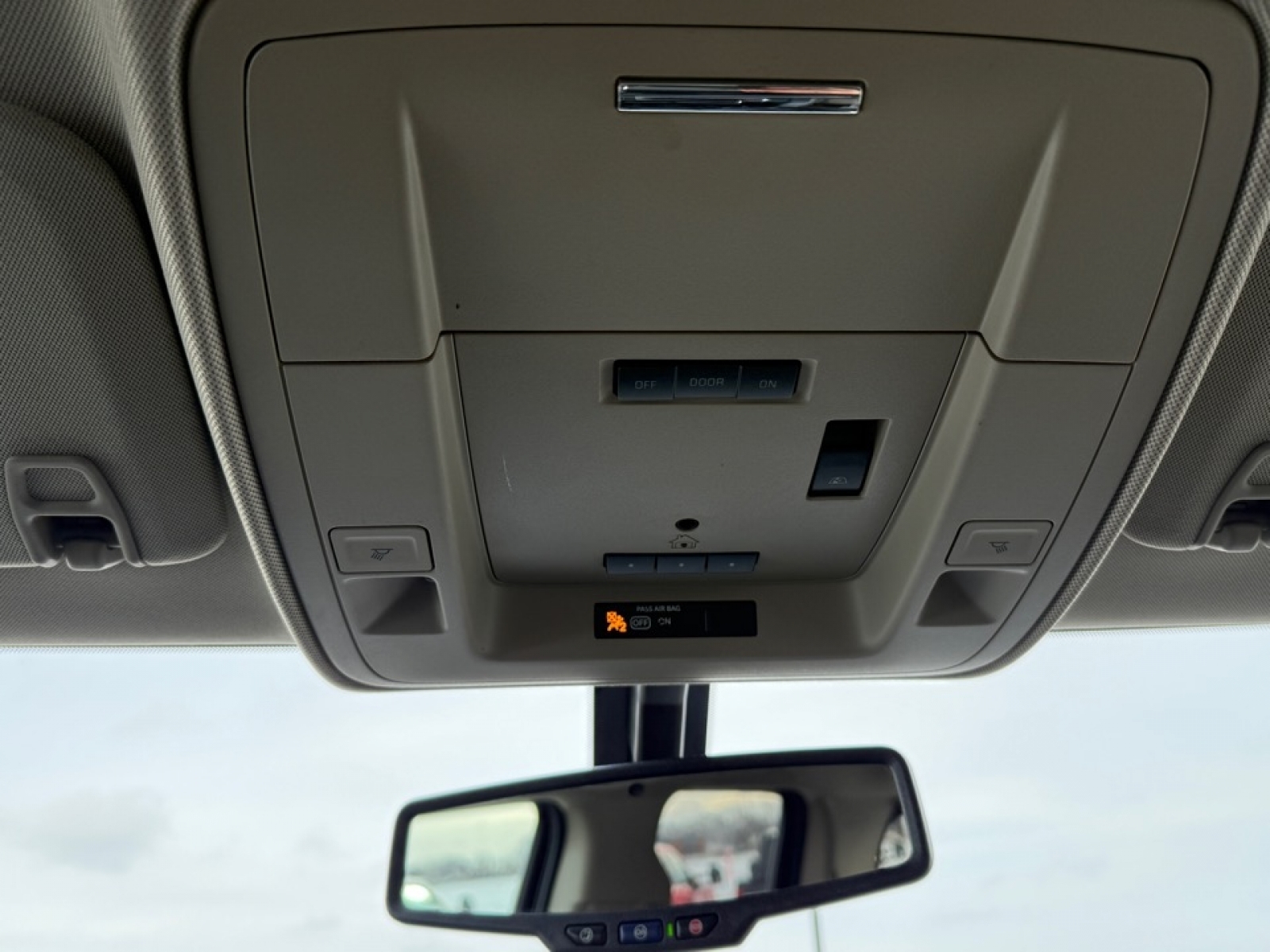 2018 Chevrolet Silverado 1500 2LZ, 39359, Photo