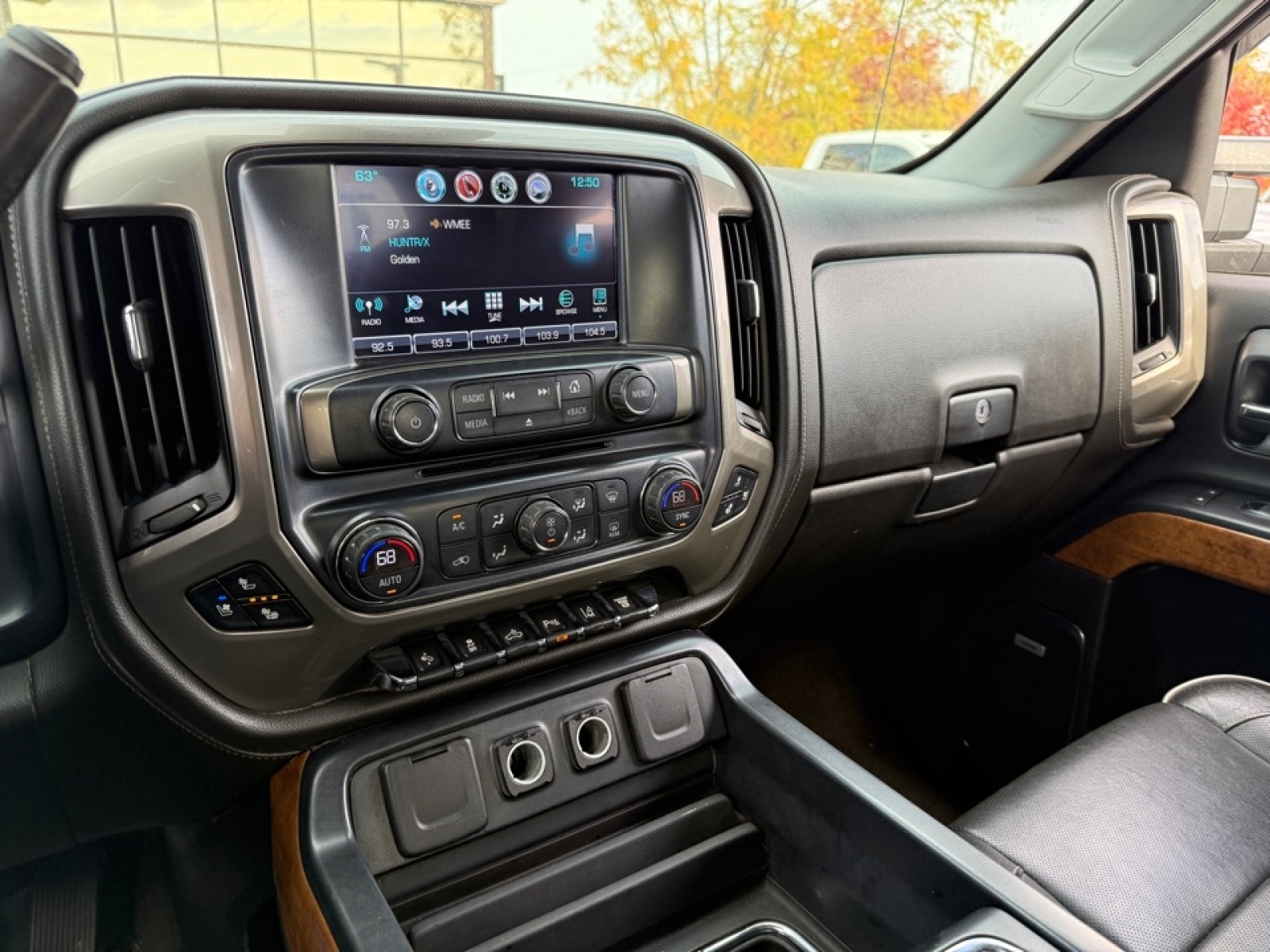 2018 Chevrolet Silverado 2500HD High Country, 38540, Photo