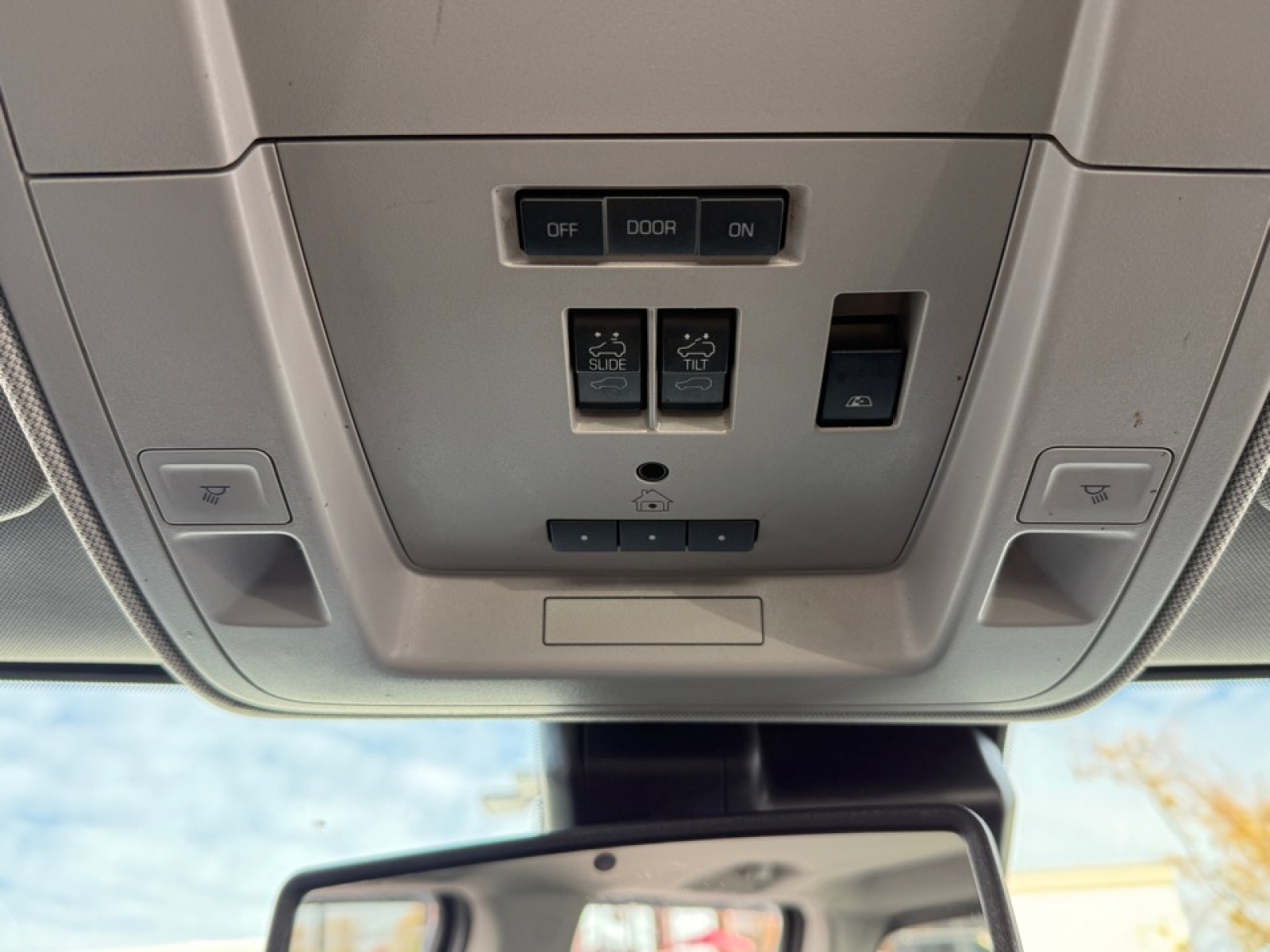 2018 Chevrolet Silverado 2500HD High Country, 38540, Photo