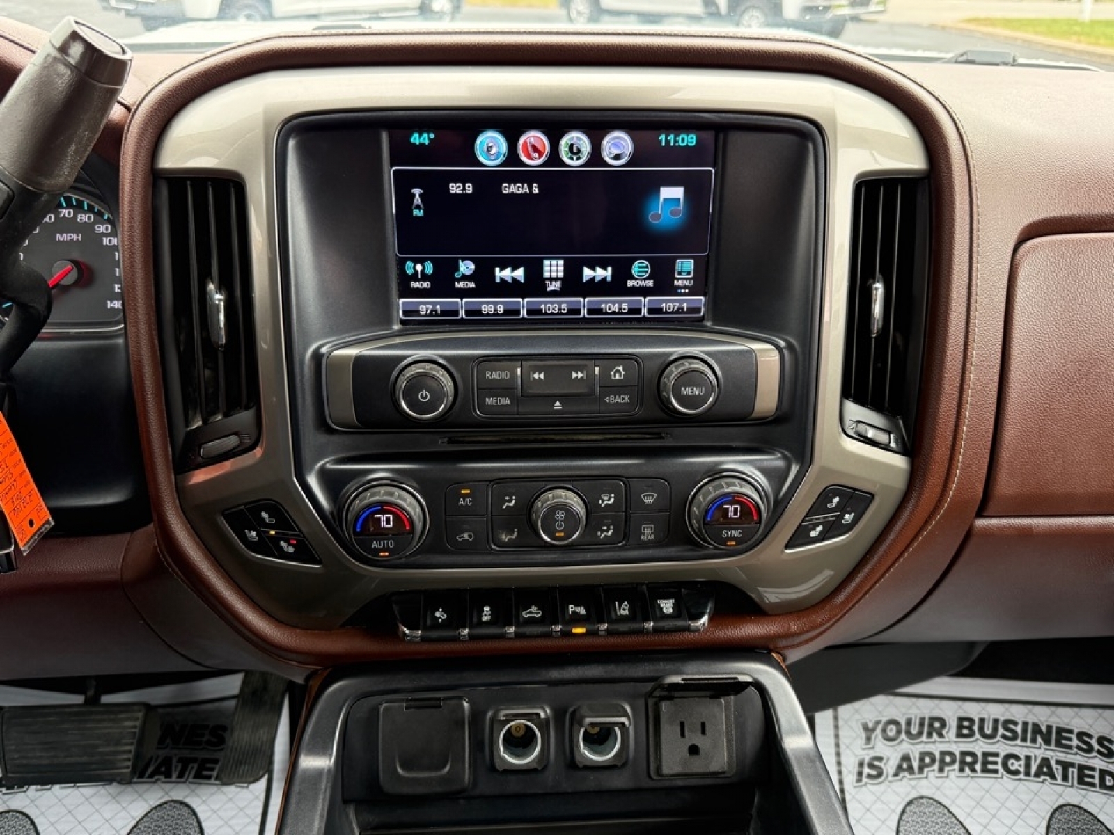 2018 Chevrolet Silverado 3500HD High Country, 39030, Photo