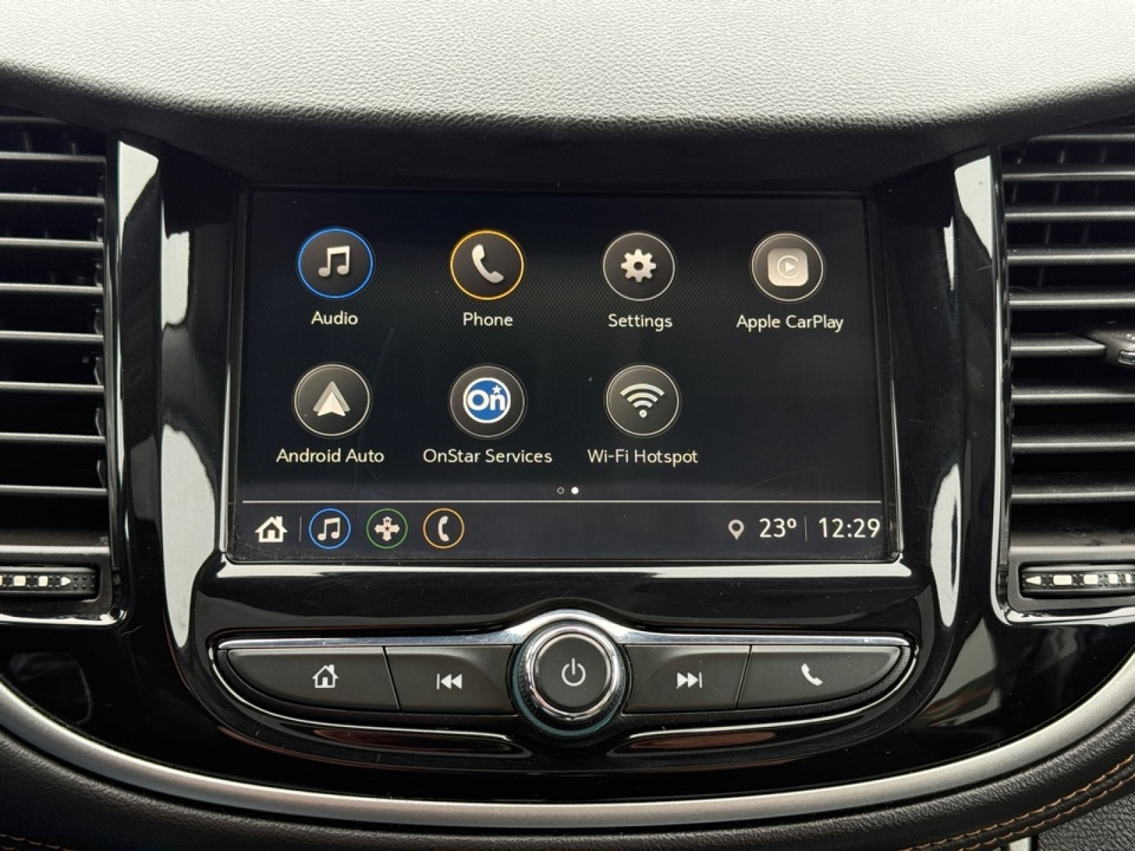 2018 Chevrolet Trax LT, 39423, Photo