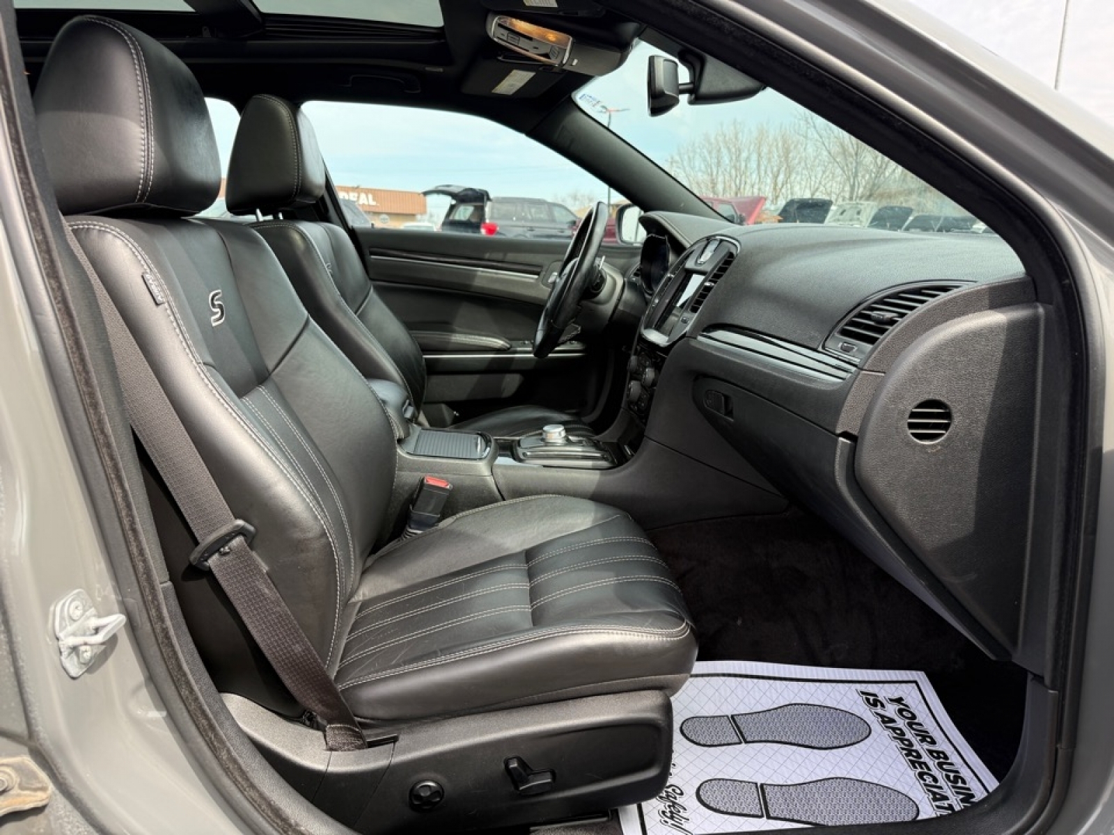 2018 Chrysler 300 300S AWD, 39622, Photo