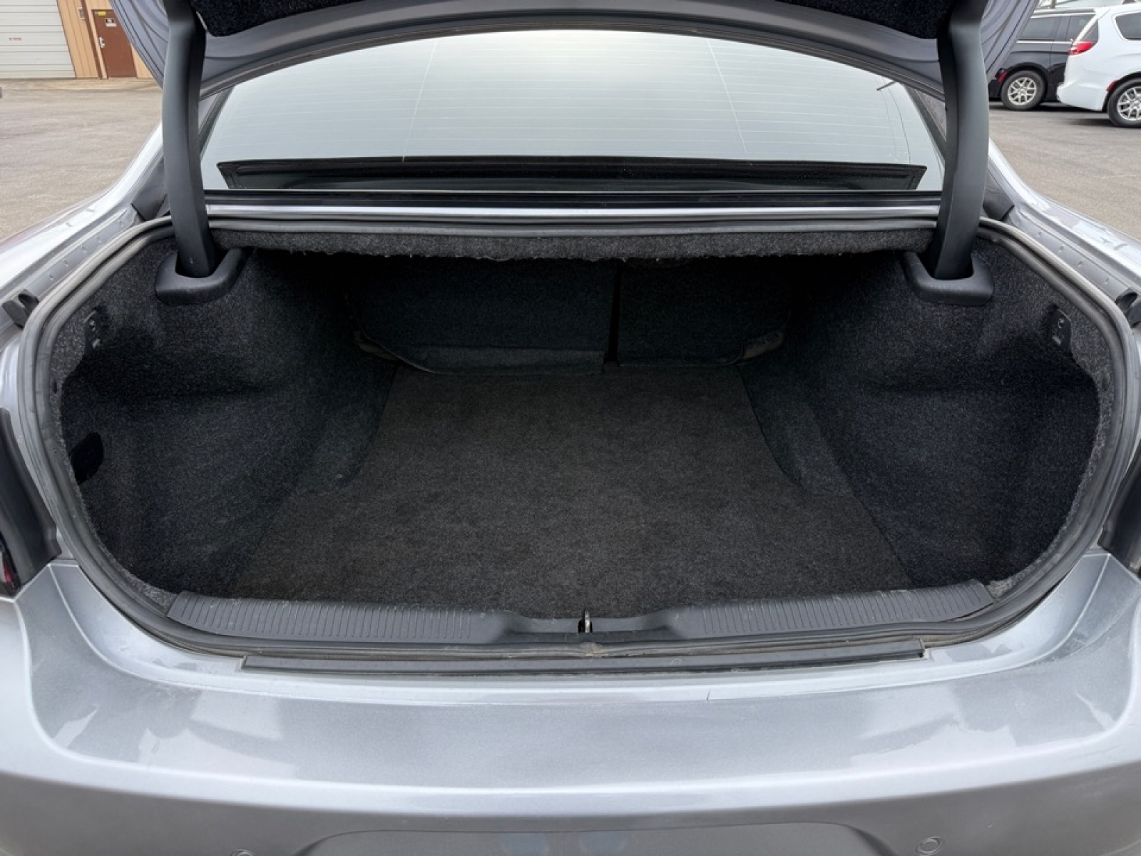 2018 Dodge Charger SXT Plus RWD, 39418, Photo