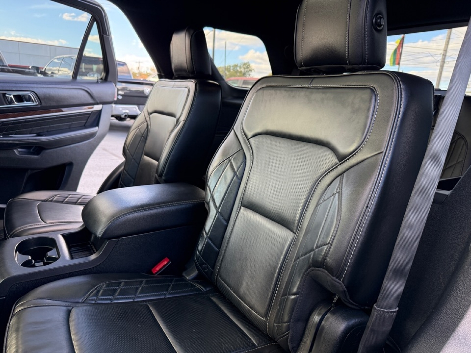 2018 Ford Explorer Platinum, 39081, Photo