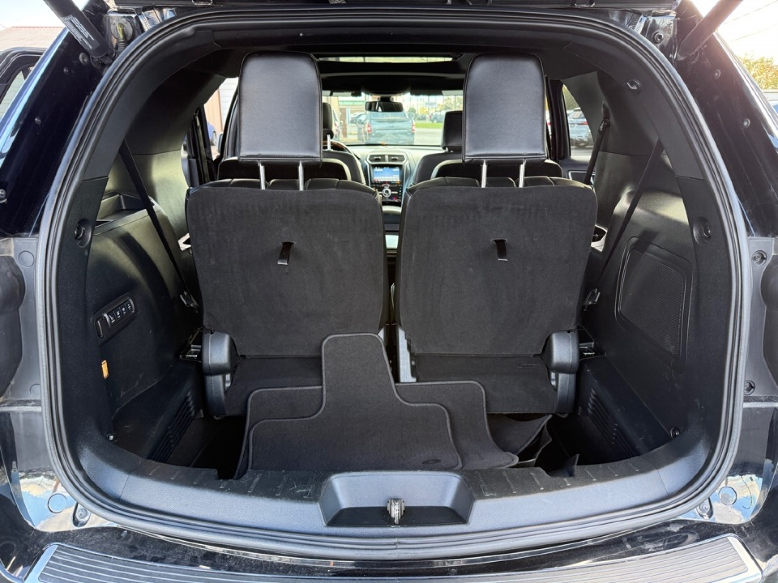 2018 Ford Explorer Platinum, 39081, Photo