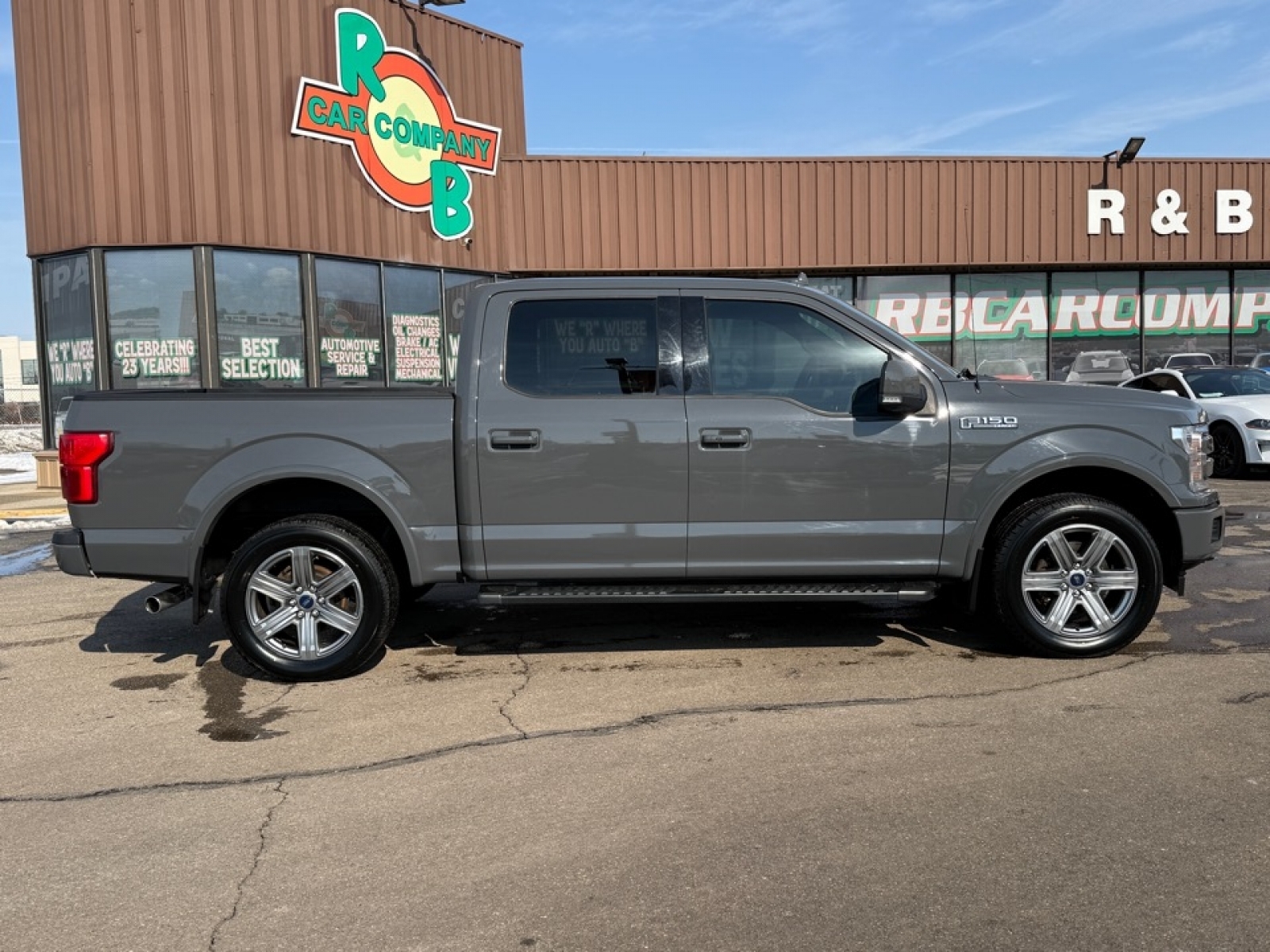 2018 Ford F-150 LARIAT, 39476, Photo