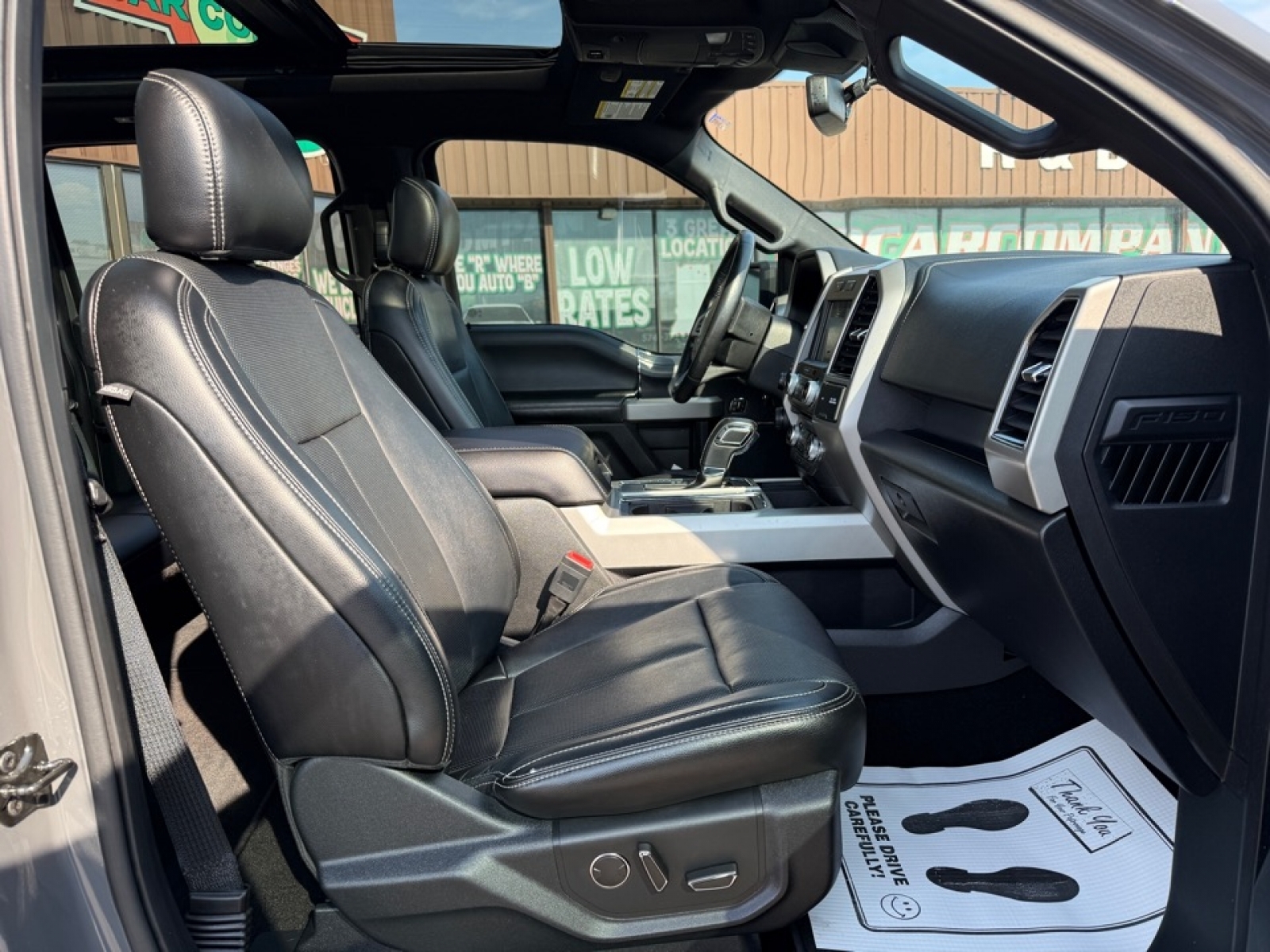 2018 Ford F-150 LARIAT, 39476, Photo