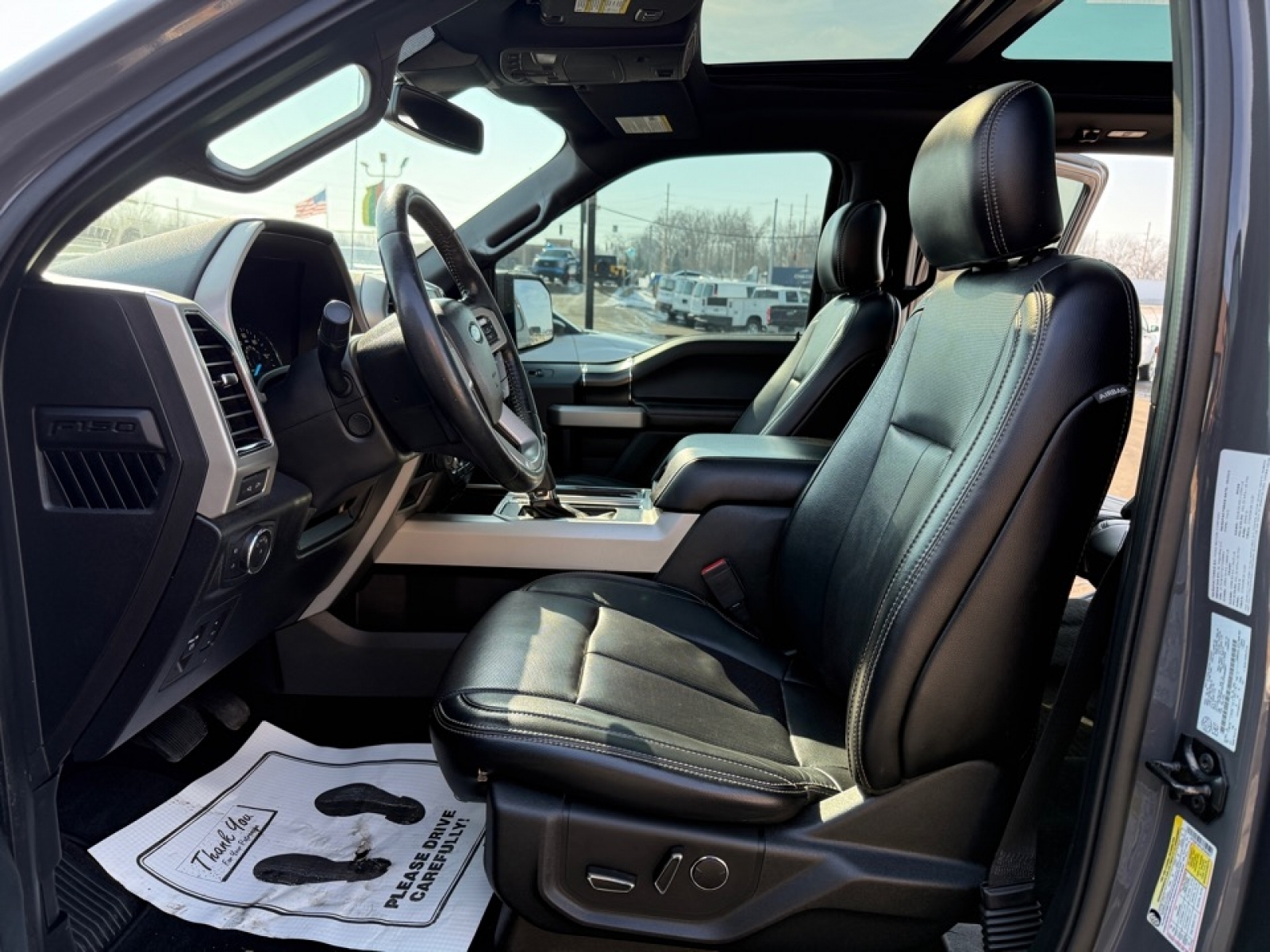 2018 Ford F-150 LARIAT, 39476, Photo