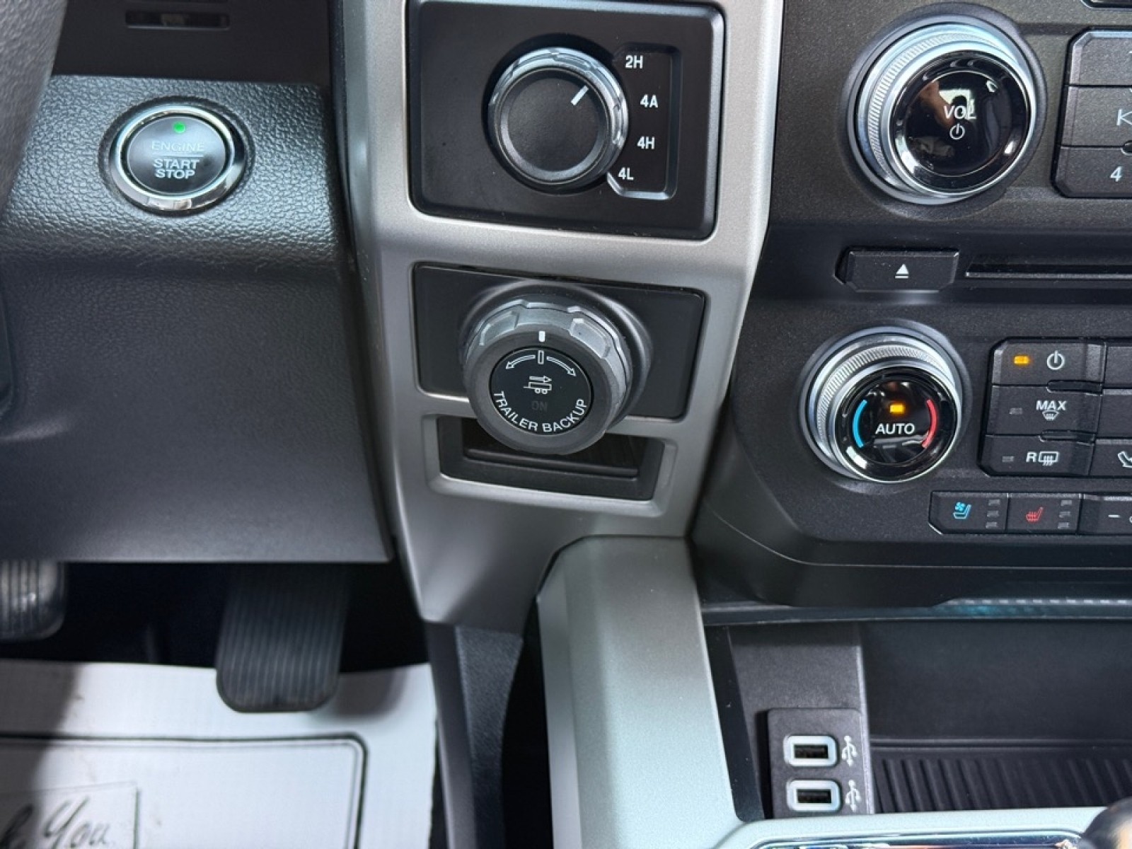 2018 Ford F-150 LARIAT, 39476, Photo