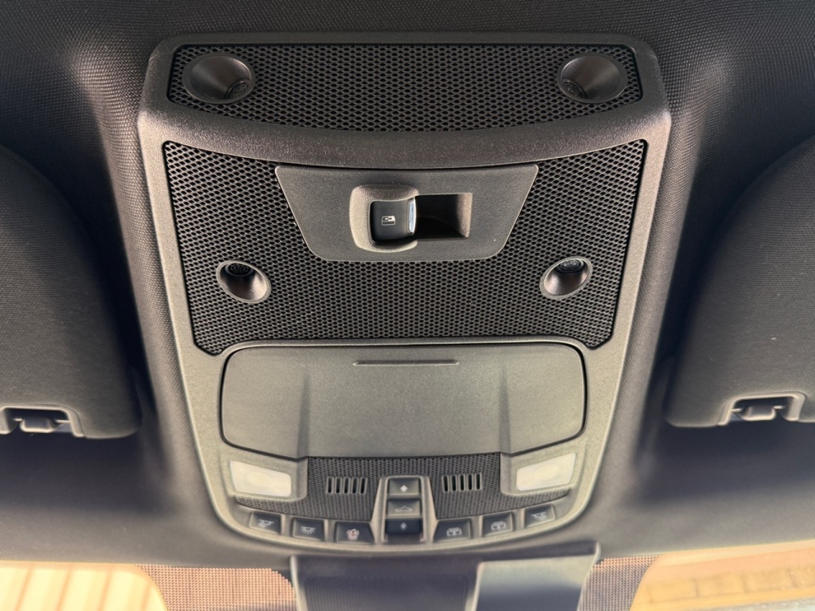 2018 Ford F-150 LARIAT, 39476, Photo