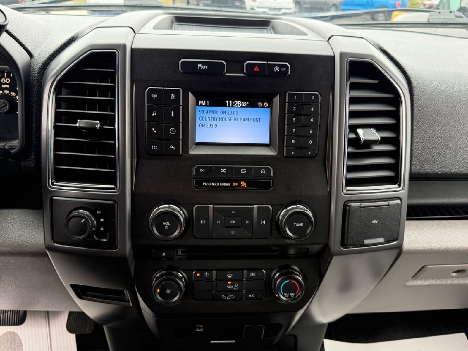 2018 Ford F-150 XLT, 39570, Photo