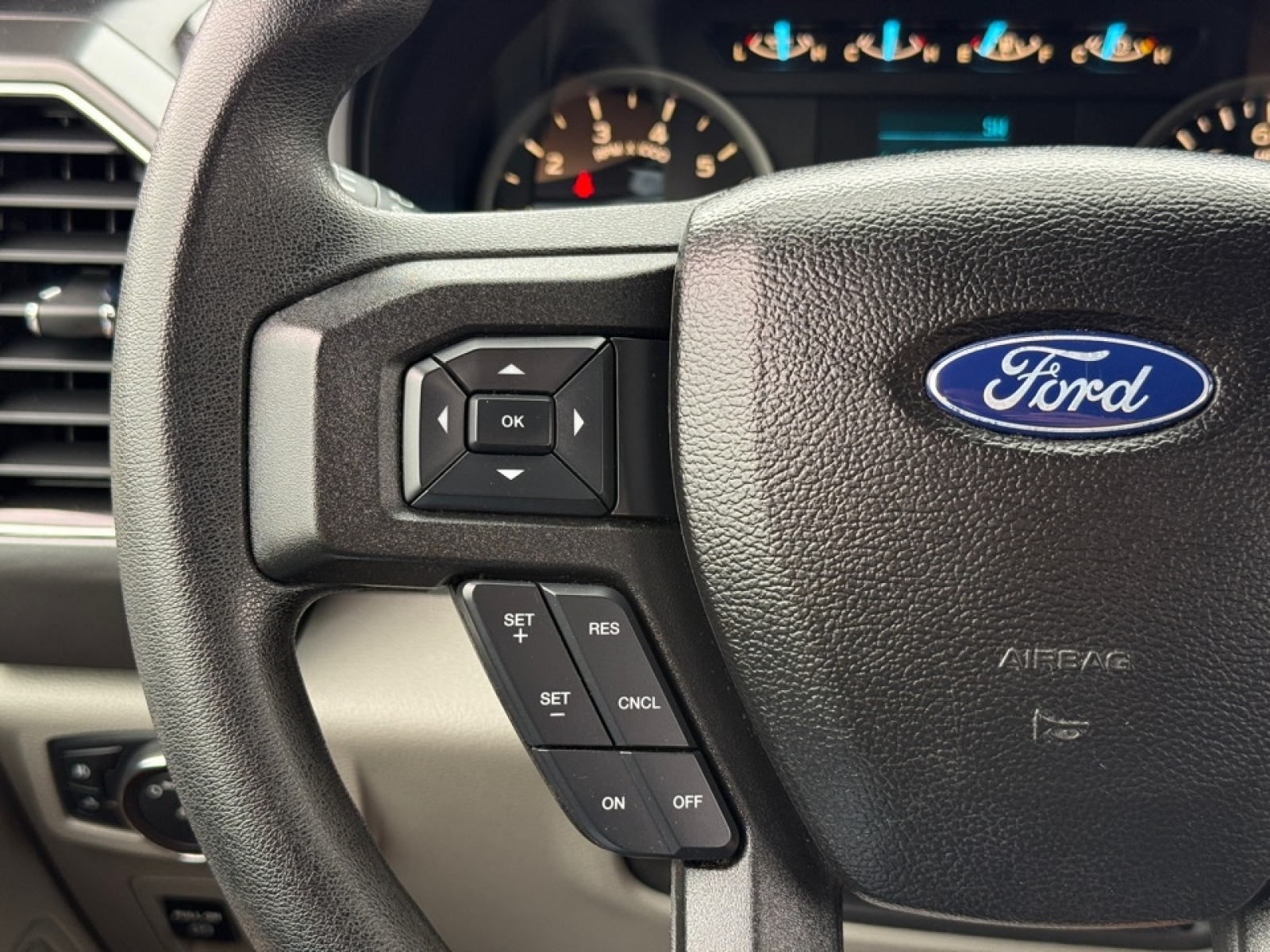 2018 Ford F-150 XLT, 39570, Photo