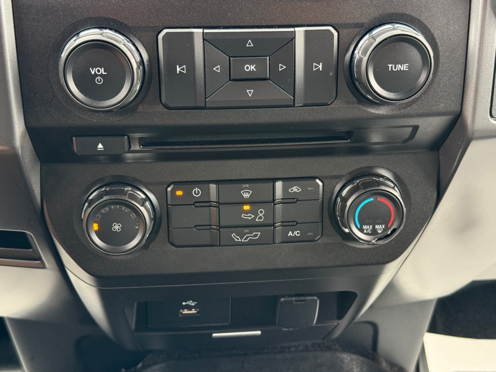 2018 Ford F-150 XLT, 39570, Photo