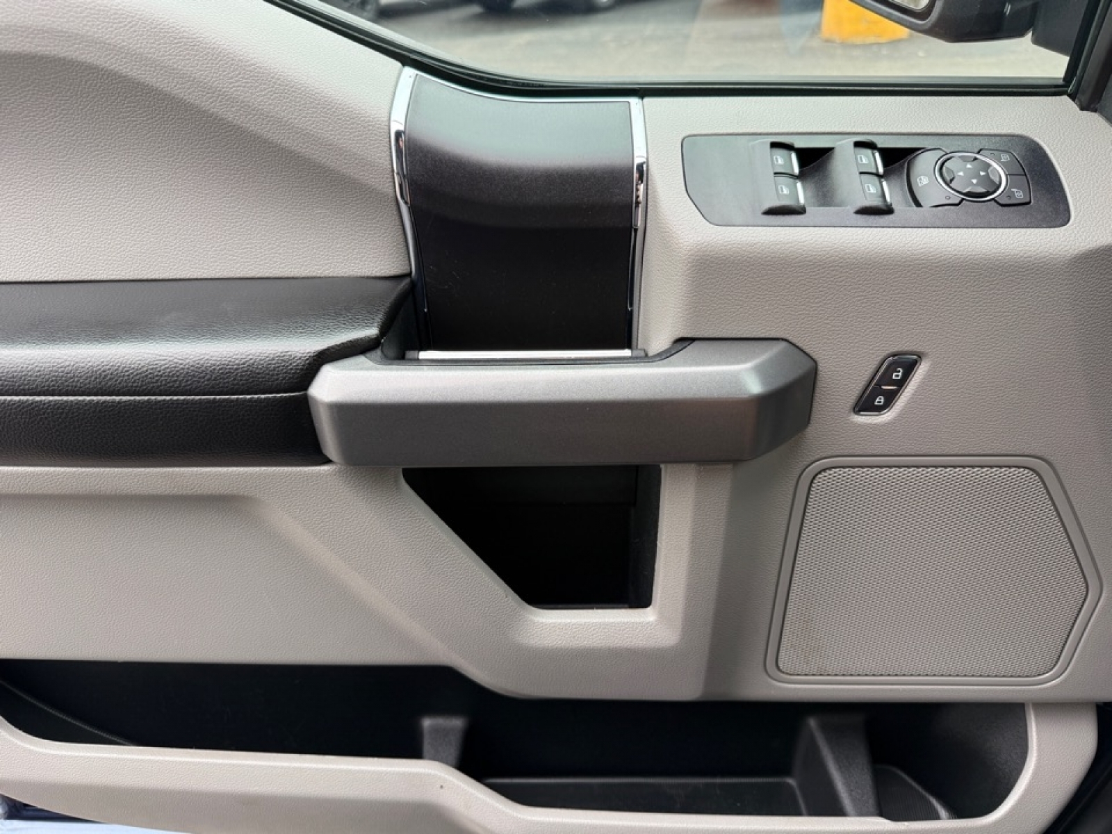 2018 Ford F-150 XLT, 39570, Photo