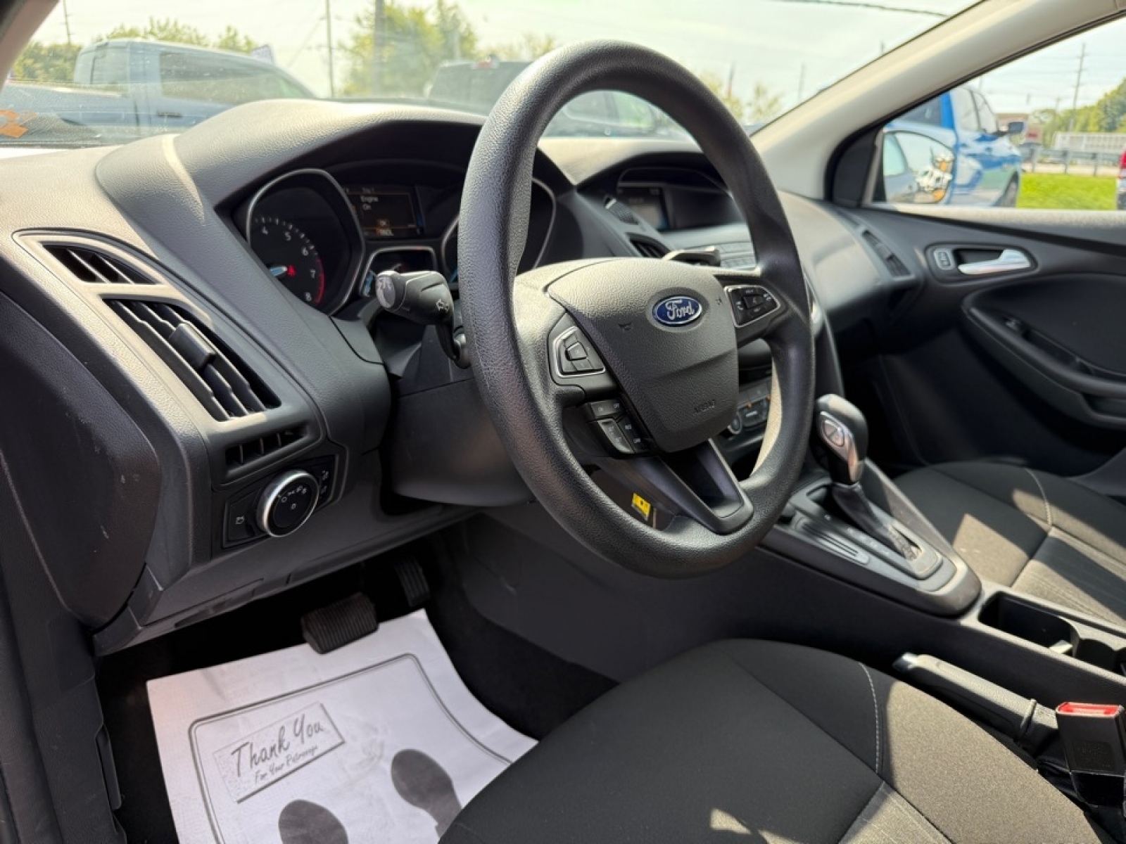 2018 Ford Focus SE photo 14
