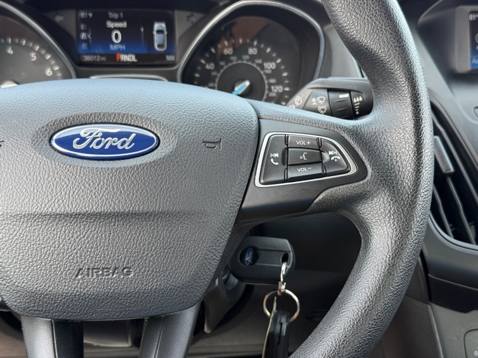 2018 Ford Focus SE photo 29