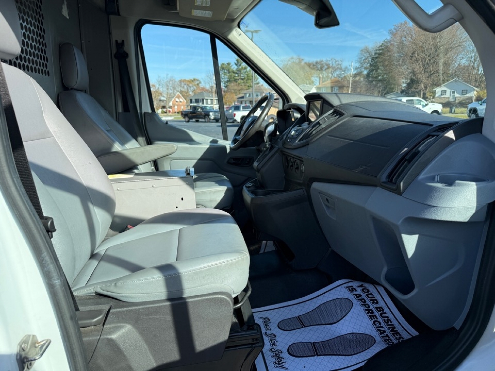 2018 Ford Transit-250 T-250 148