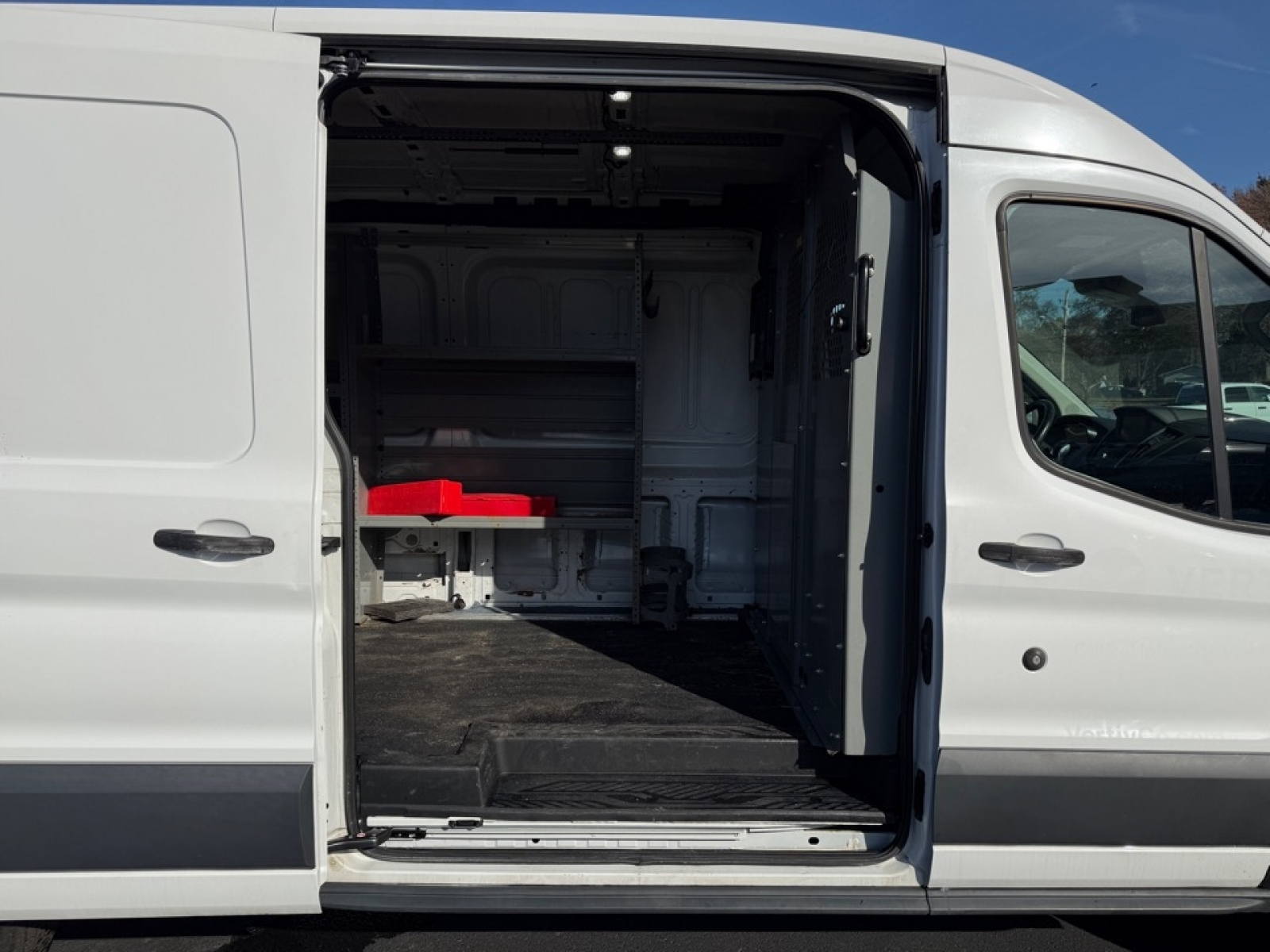 2018 Ford Transit-250 T-250 148