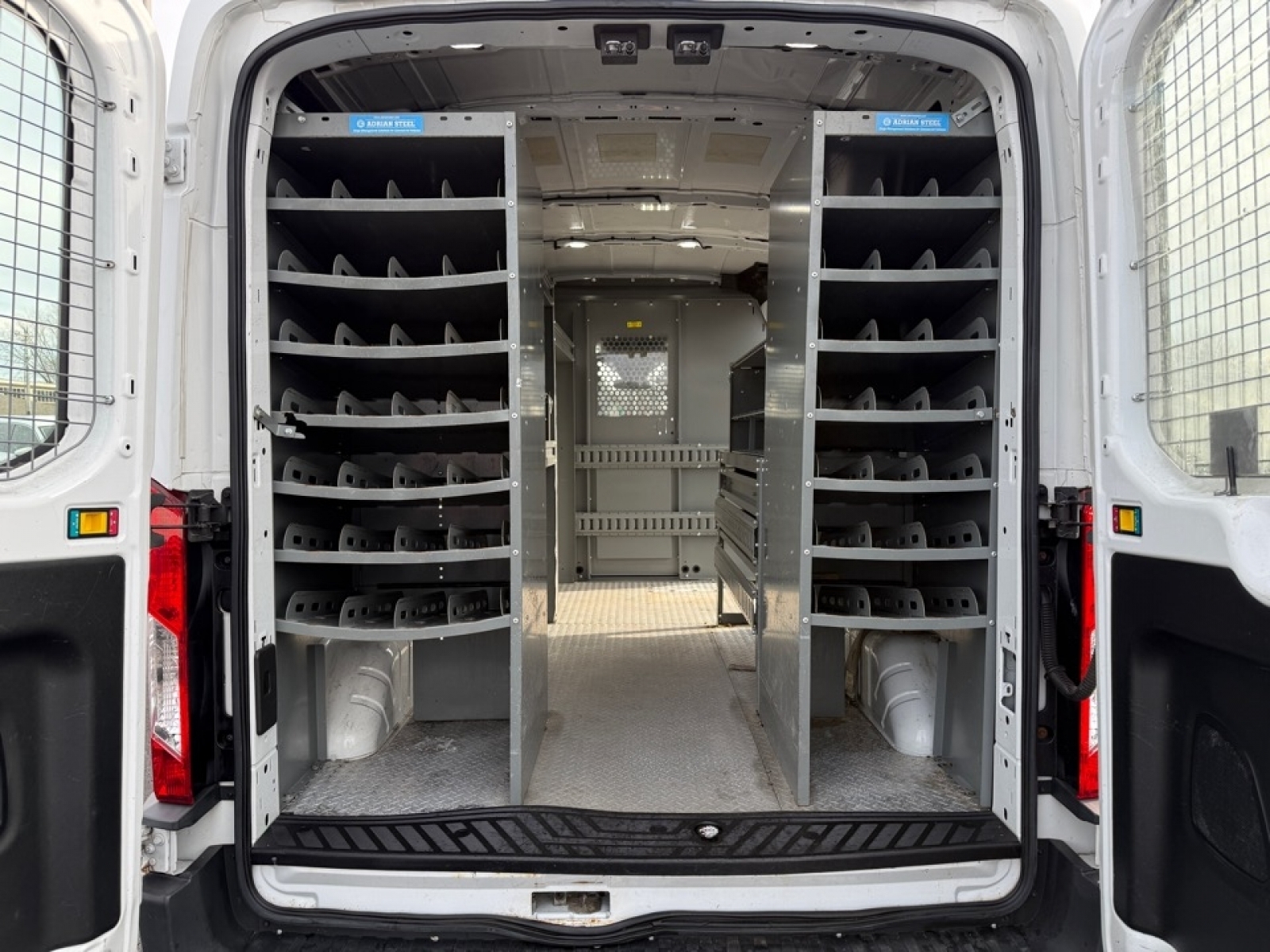 2018 Ford Transit-350 T-350 148