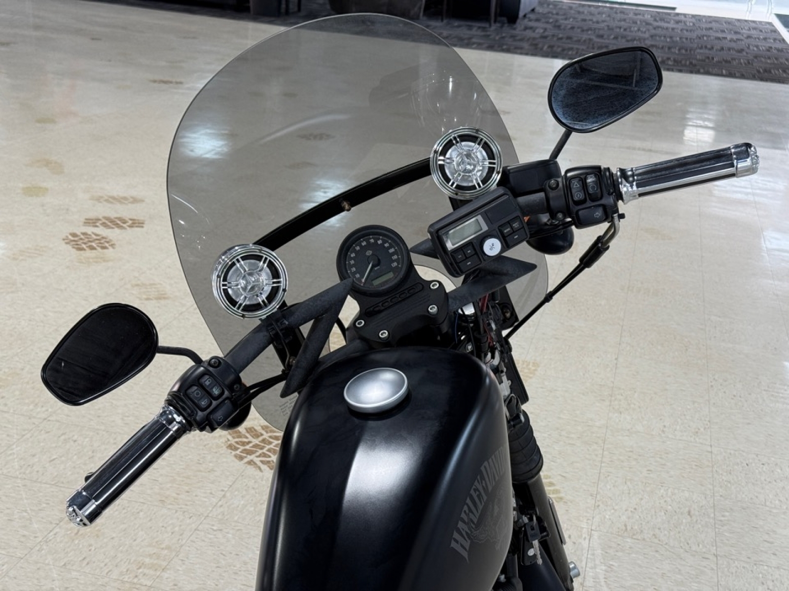 2018 Harley Davidson Iron 883, 34004Z, Photo