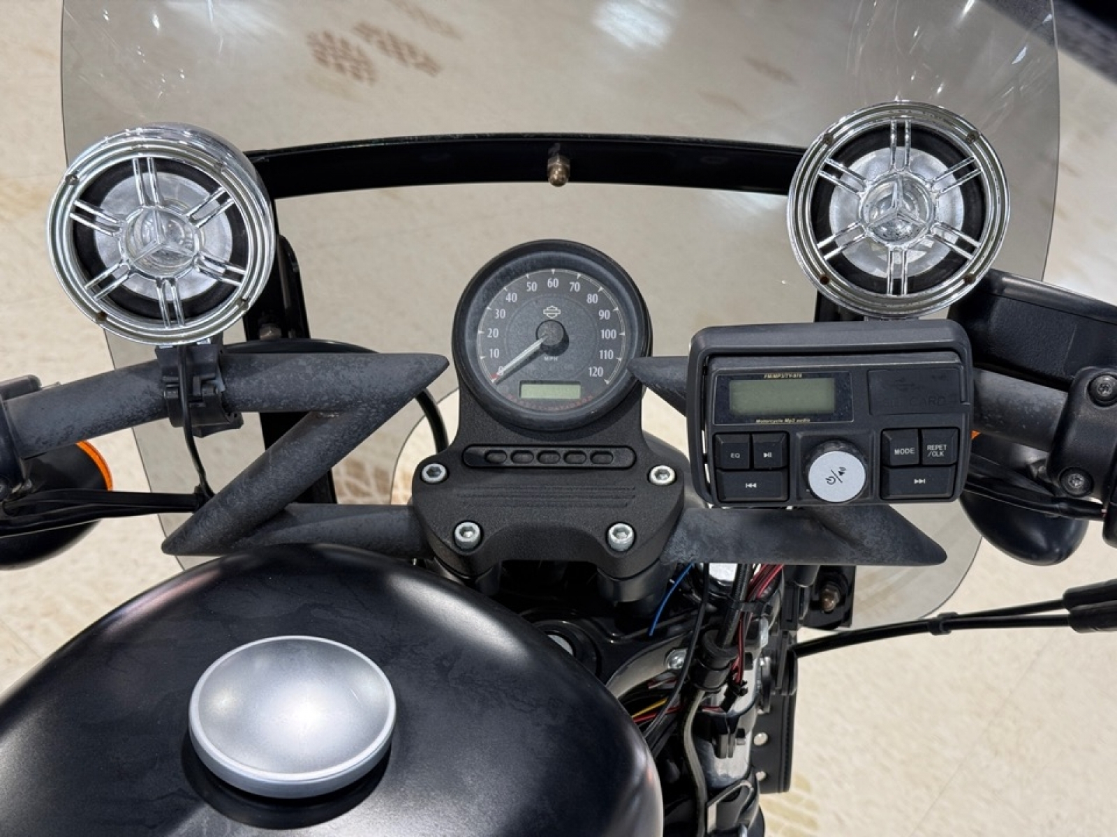 2018 Harley Davidson Iron 883, 34004Z, Photo