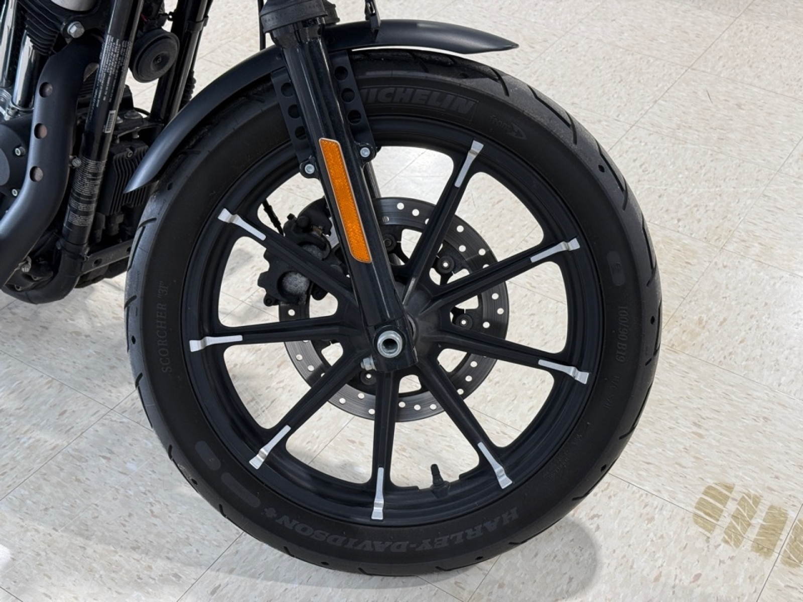2018 Harley Davidson Iron 883, 34004Z, Photo