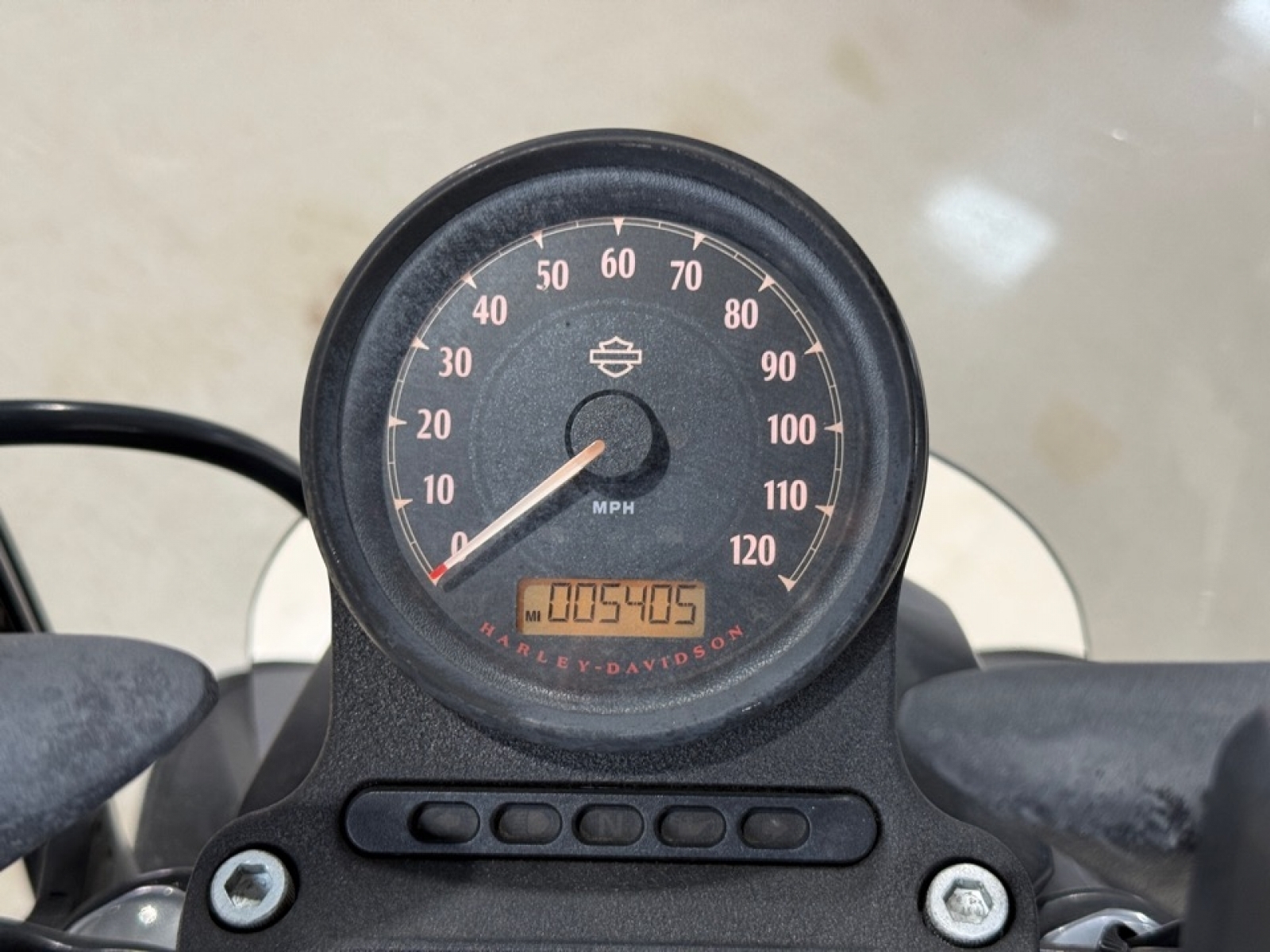 2018 Harley Davidson Iron 883, 34004Z, Photo