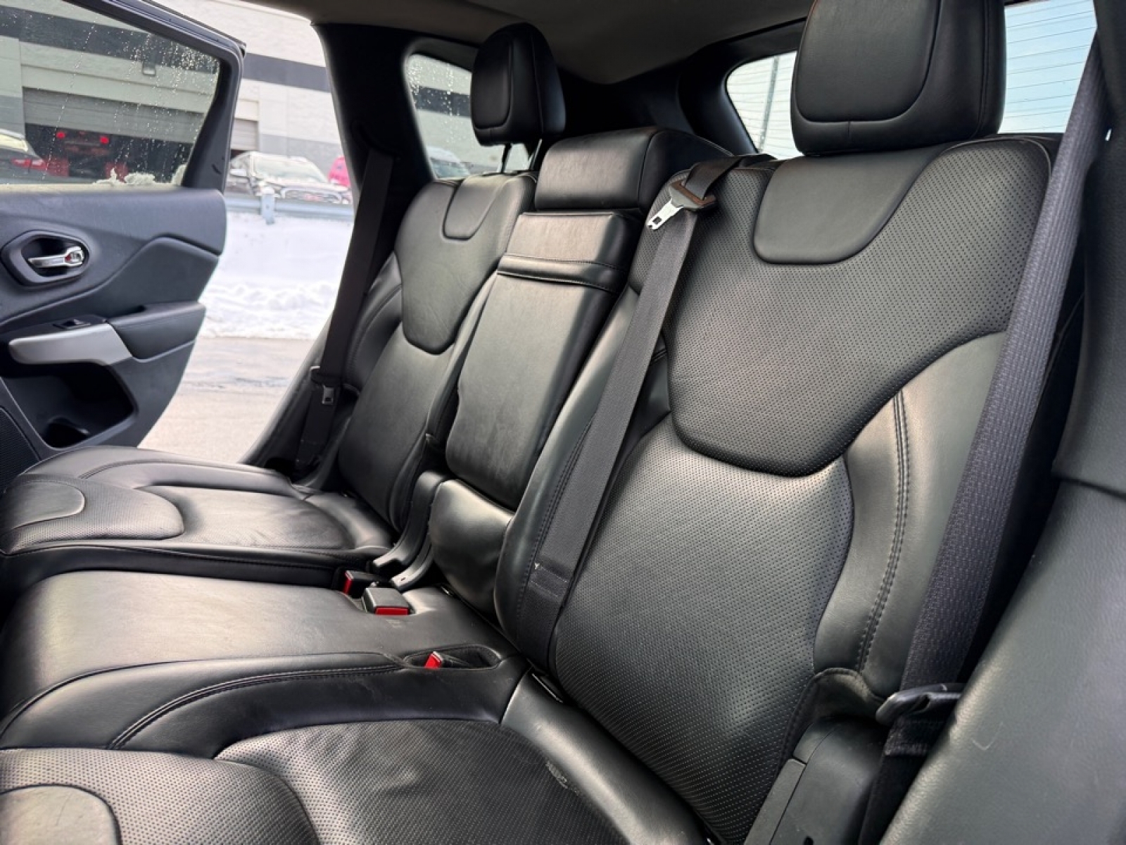 2018 Jeep Cherokee Overland 4x4, 38372A, Photo