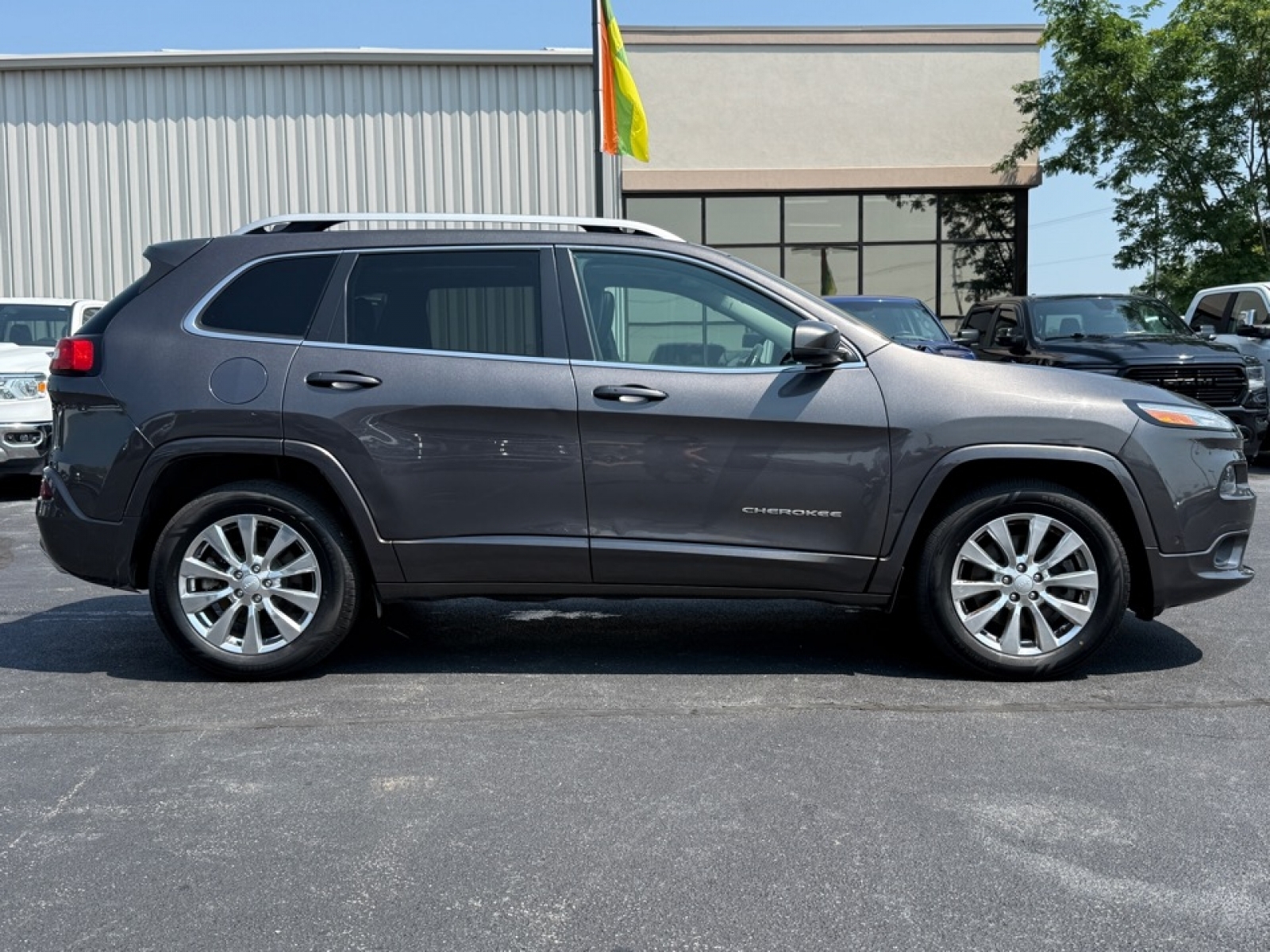 2018 Jeep Cherokee Overland photo 9