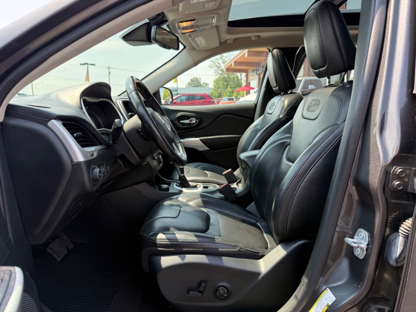 2018 Jeep Cherokee Overland photo 10