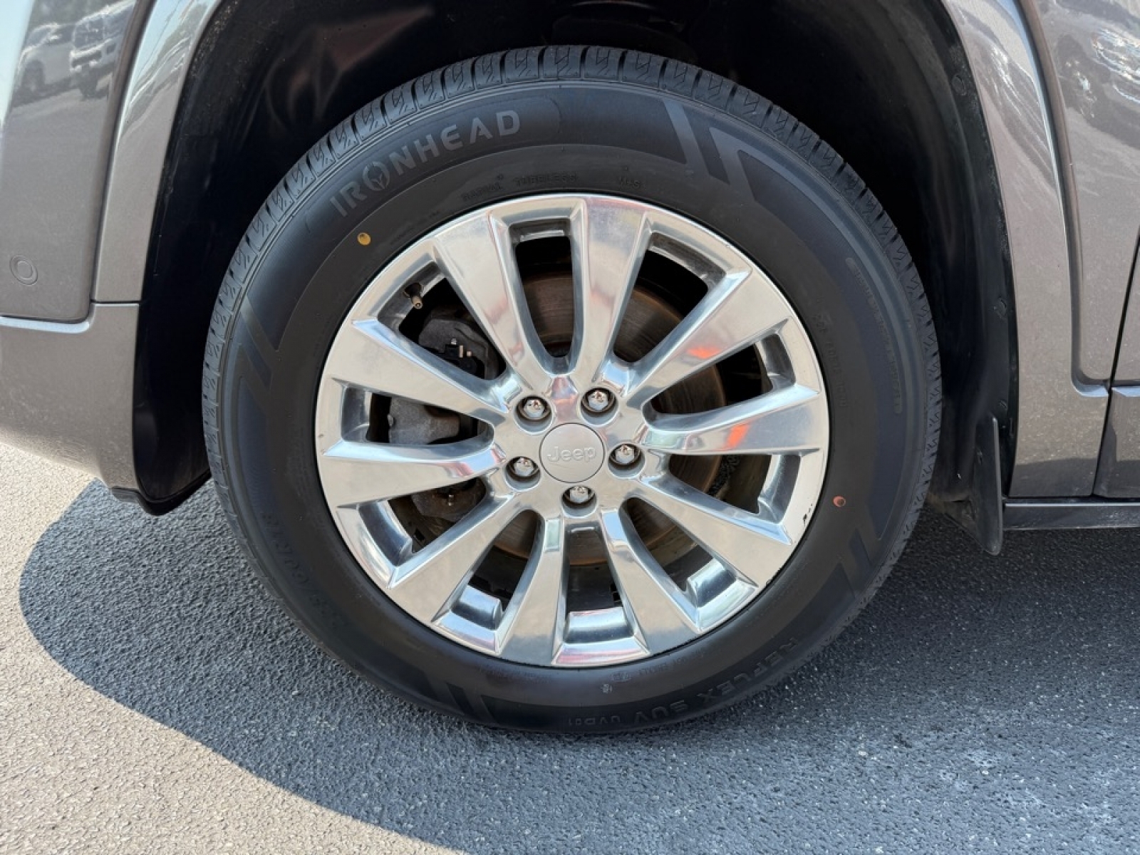 2018 Jeep Cherokee Overland photo 37